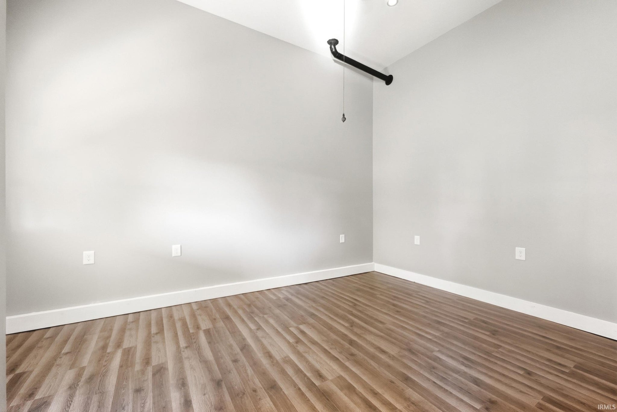 Image of 537 E Sherman Street