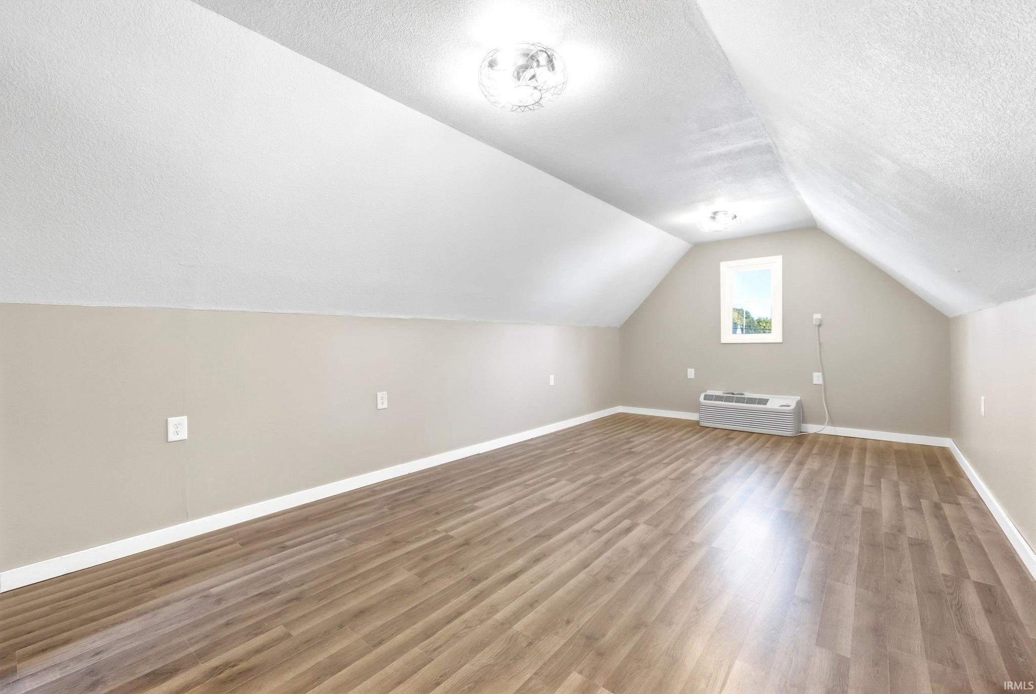 Image of 537 E Sherman Street