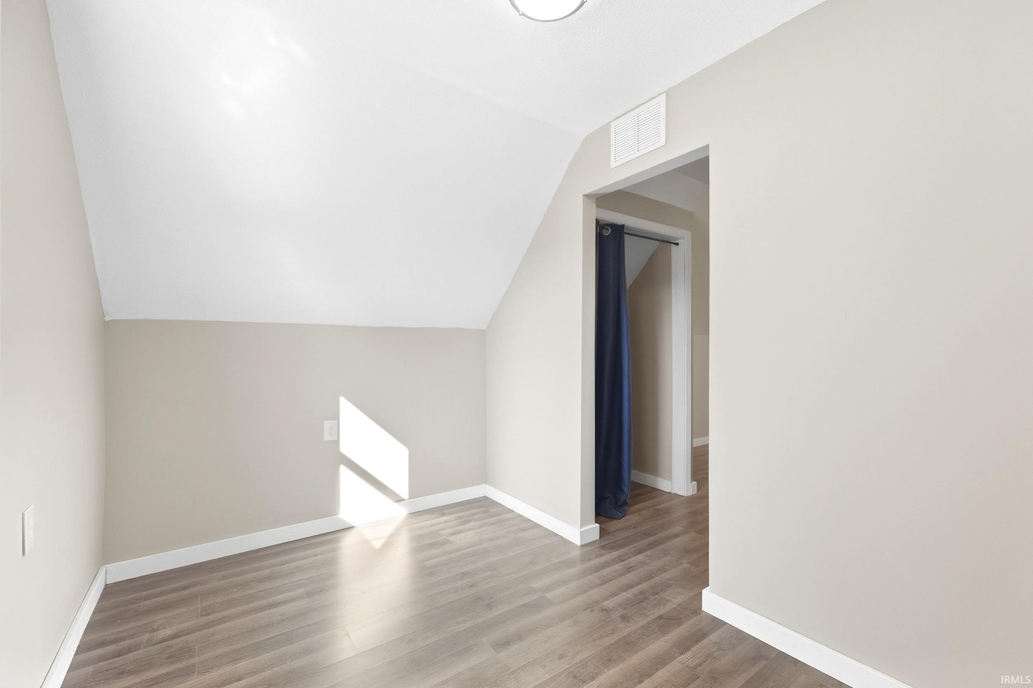 Image of 537 E Sherman Street