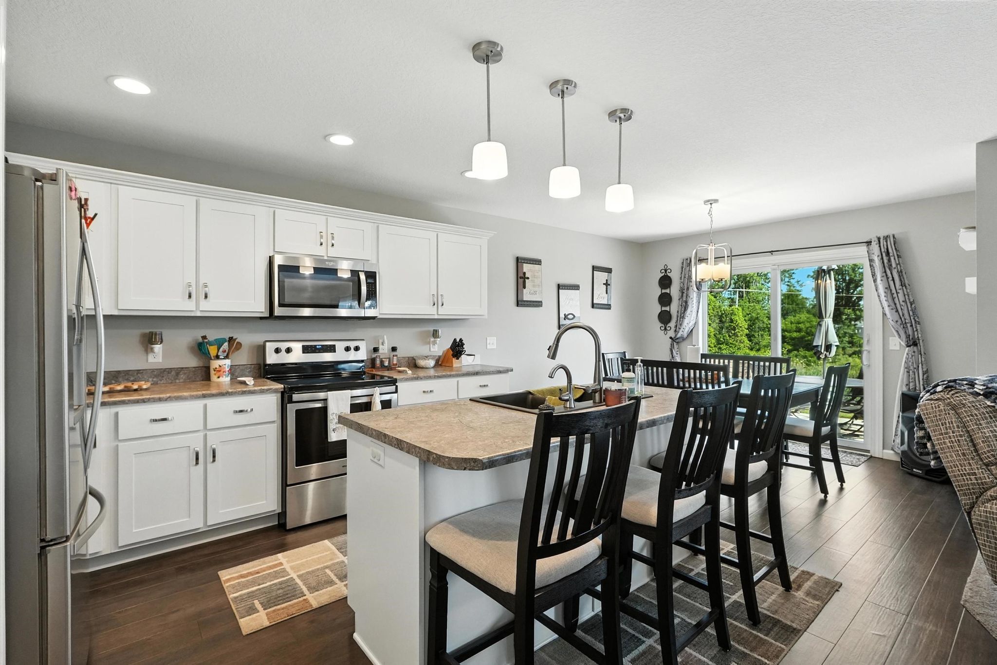 Image of 687 Sully Court