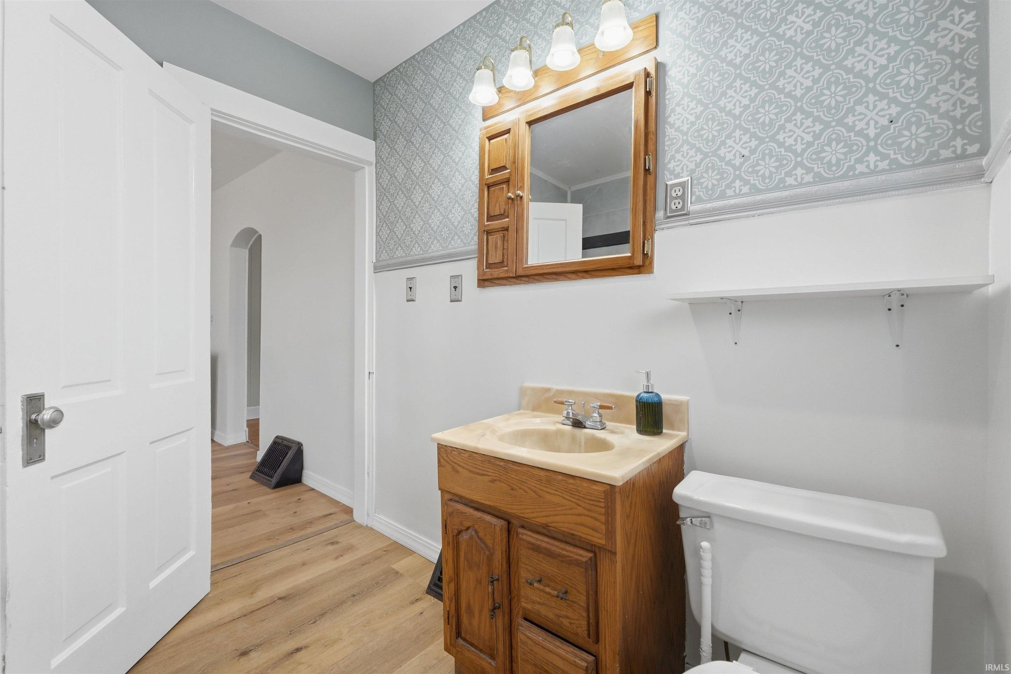 Image of 2431 New Haven Avenue