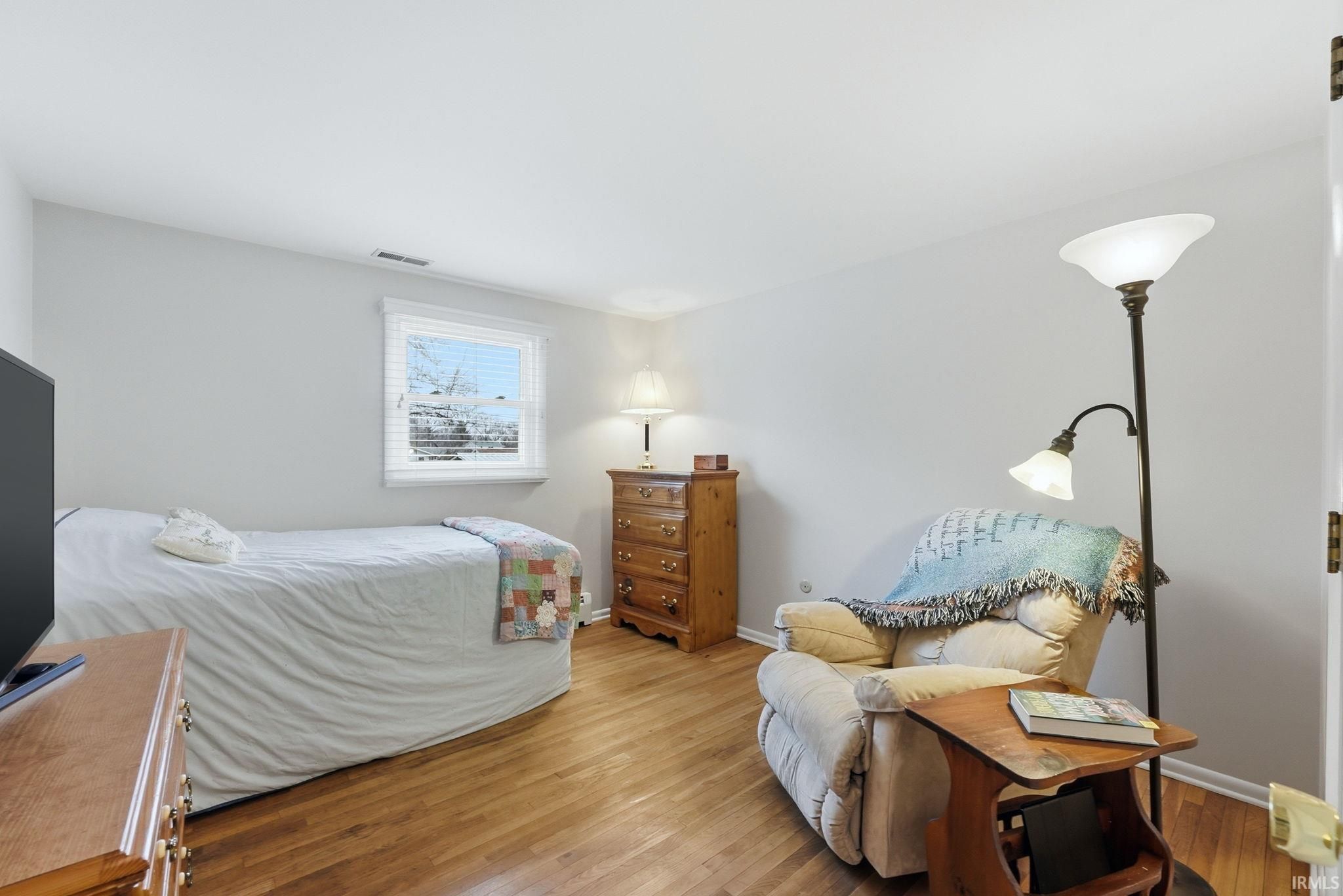 Image of 304 Iwo Street