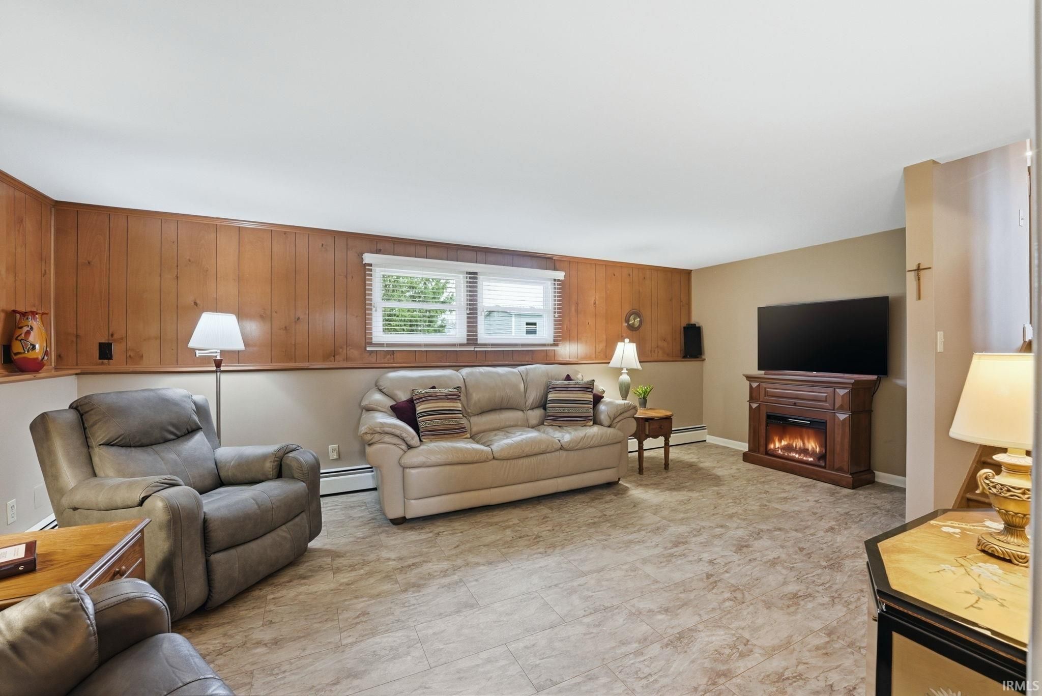 Image of 304 Iwo Street