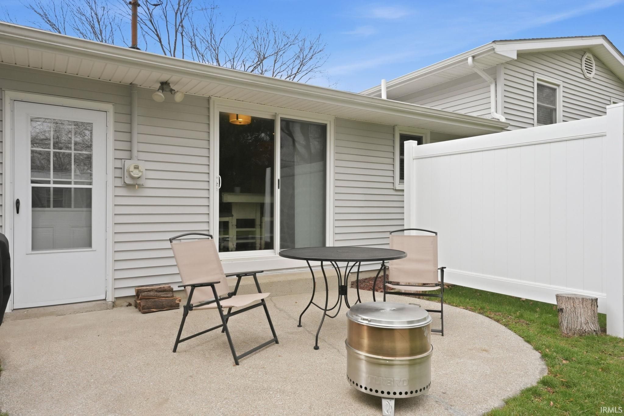 Image of 304 Iwo Street