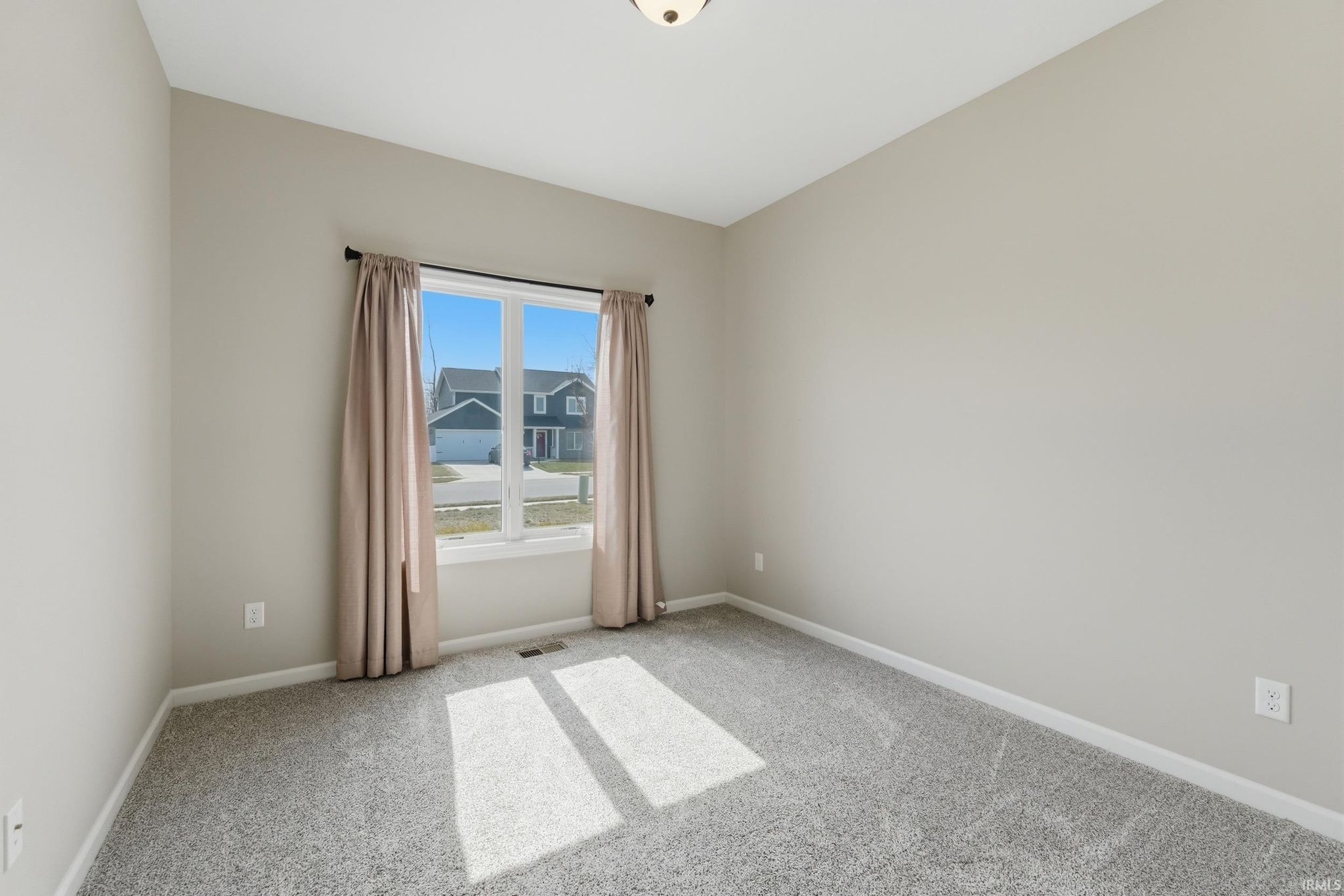 Image of 602 Pioneer Street