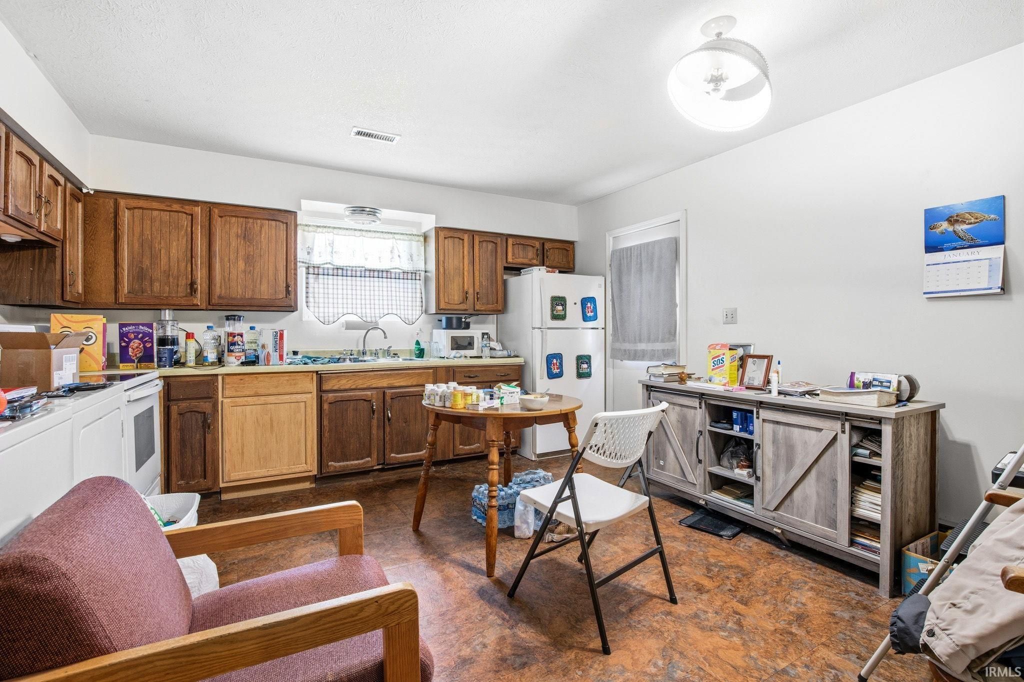 Image of 3625 S Landess Street