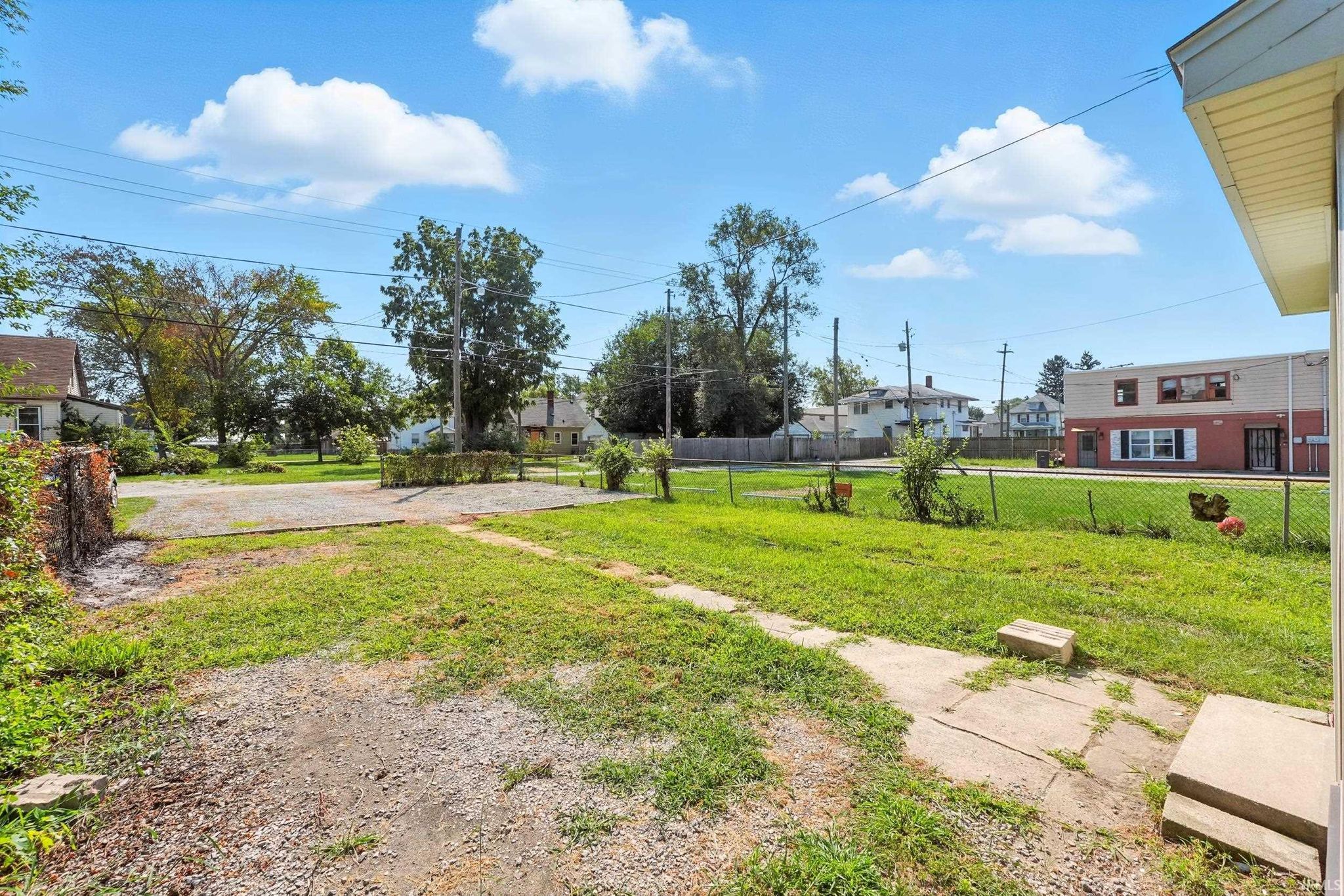 Image of 2611 S Anthony Boulevard