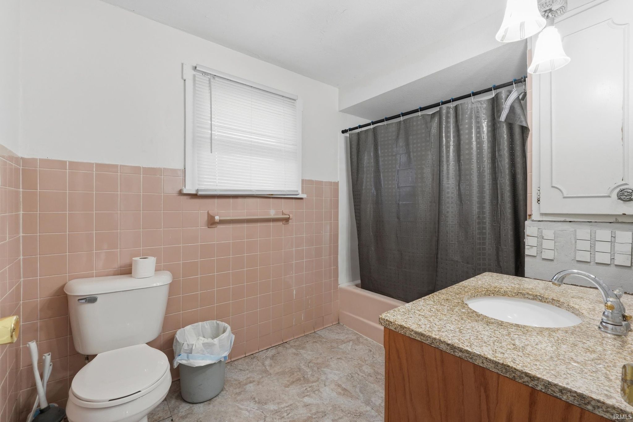 Image of 3015 Holton Avenue