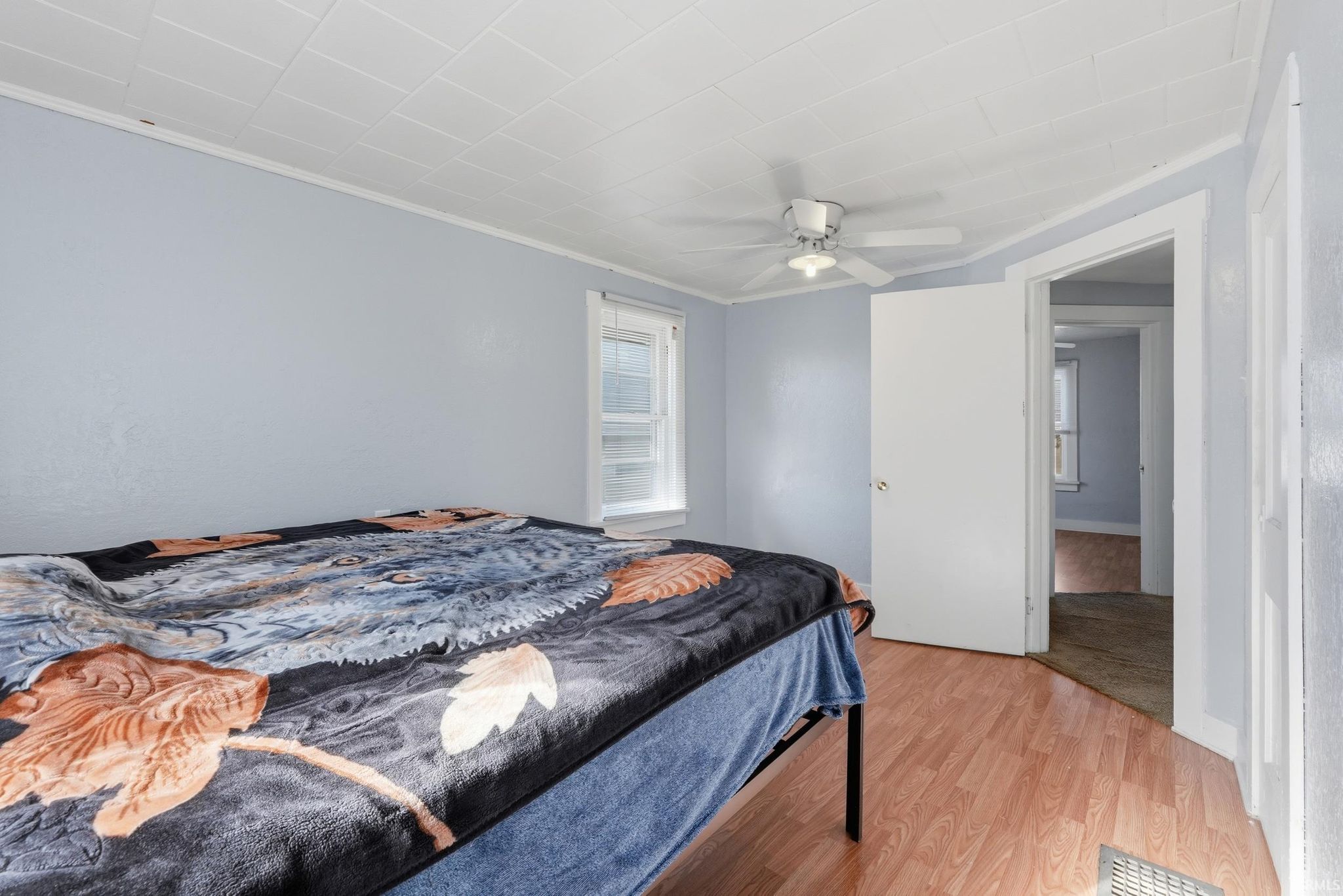 Image of 3015 Holton Avenue