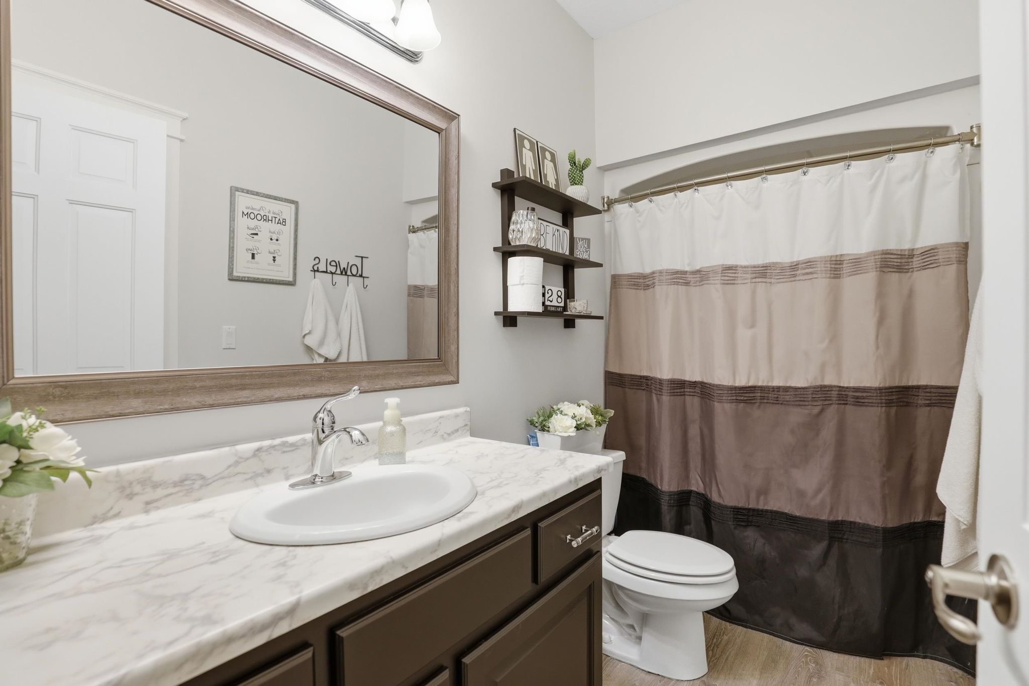 Image of 2025 N 110 W