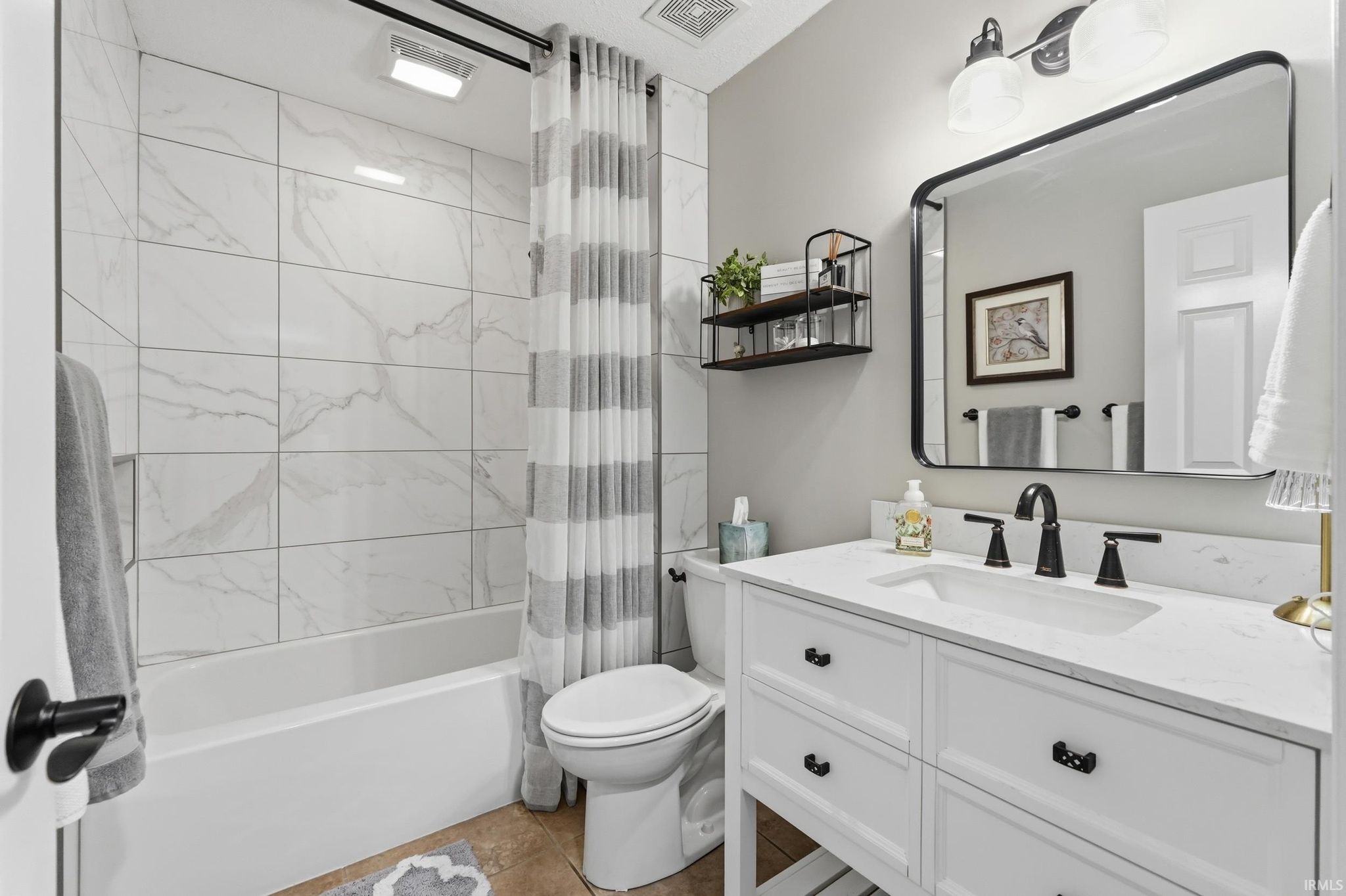 Image of 2406 Windsong Court