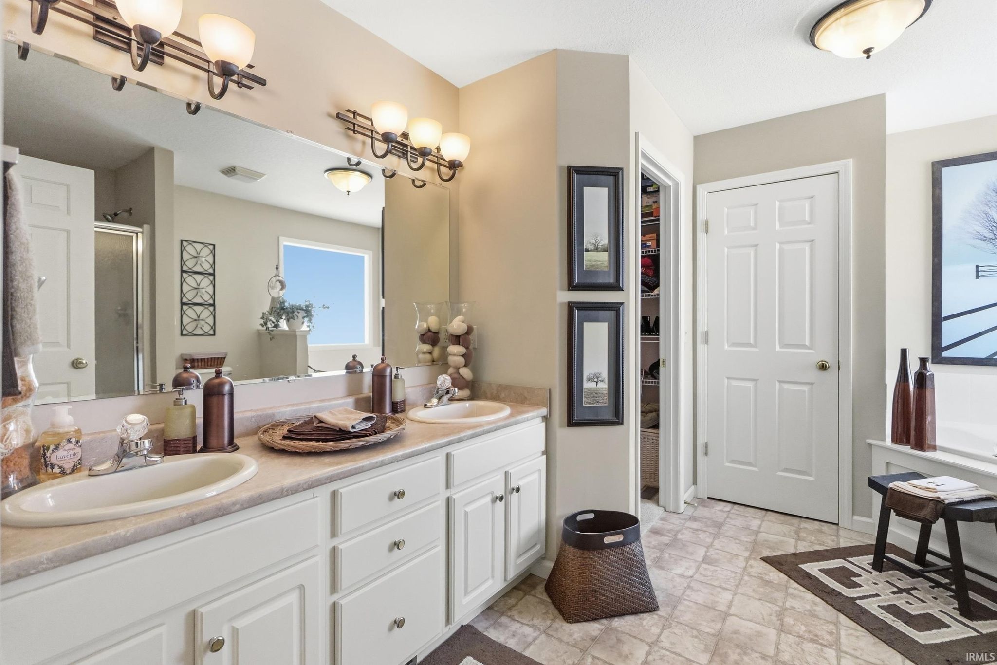 Image of 6836 King Lear Boulevard