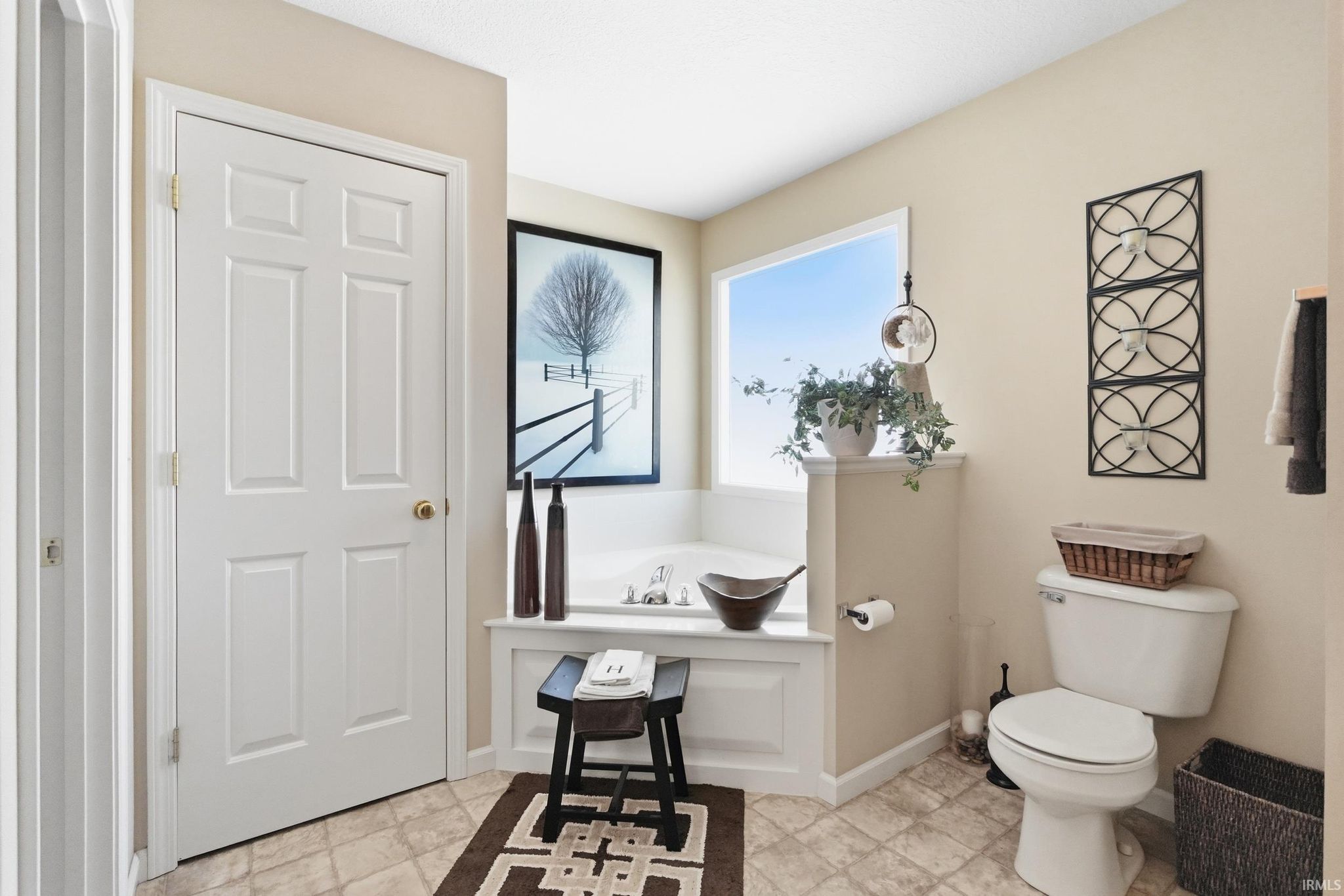 Image of 6836 King Lear Boulevard