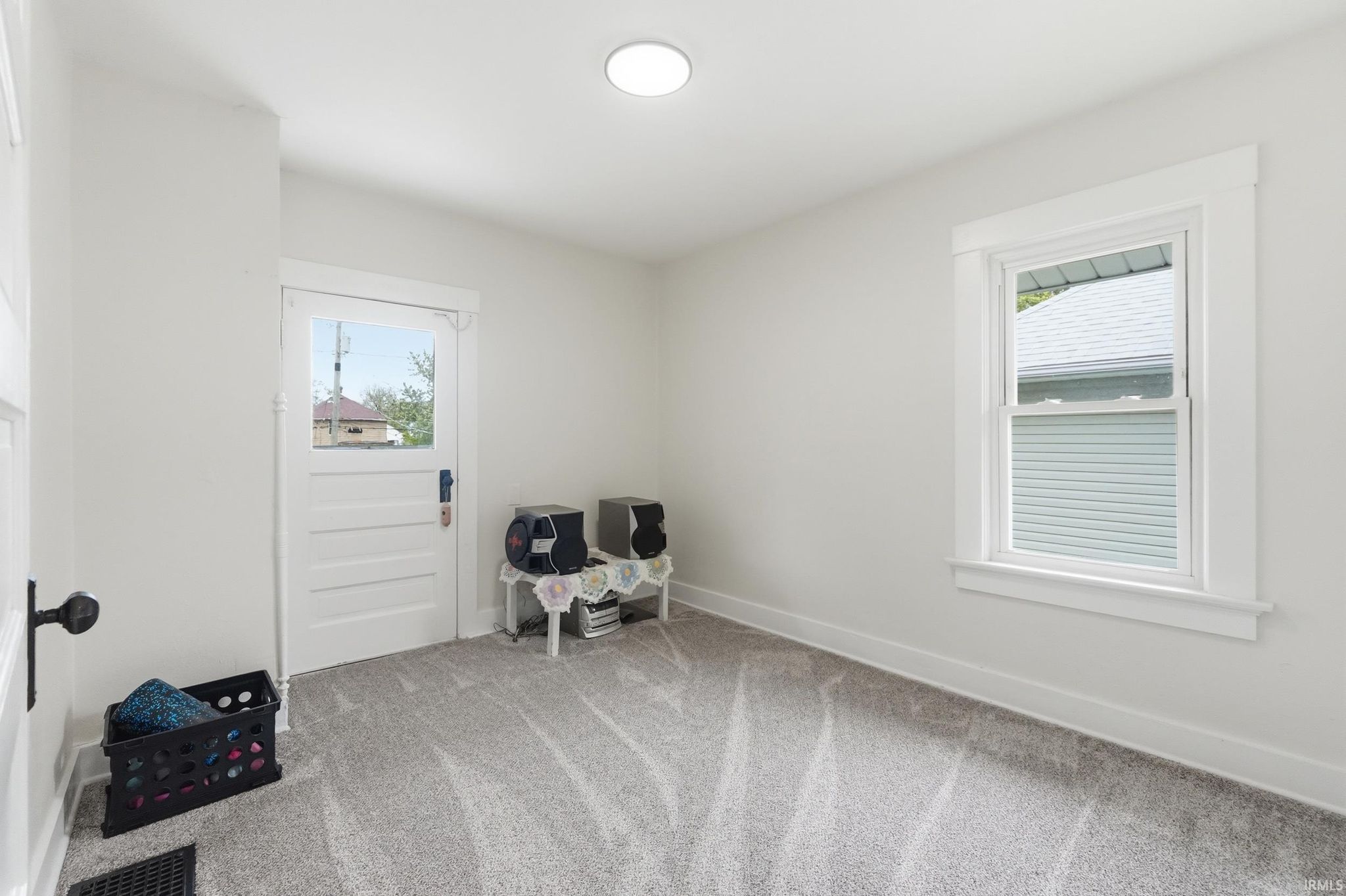 Image of 730 Archer Avenue