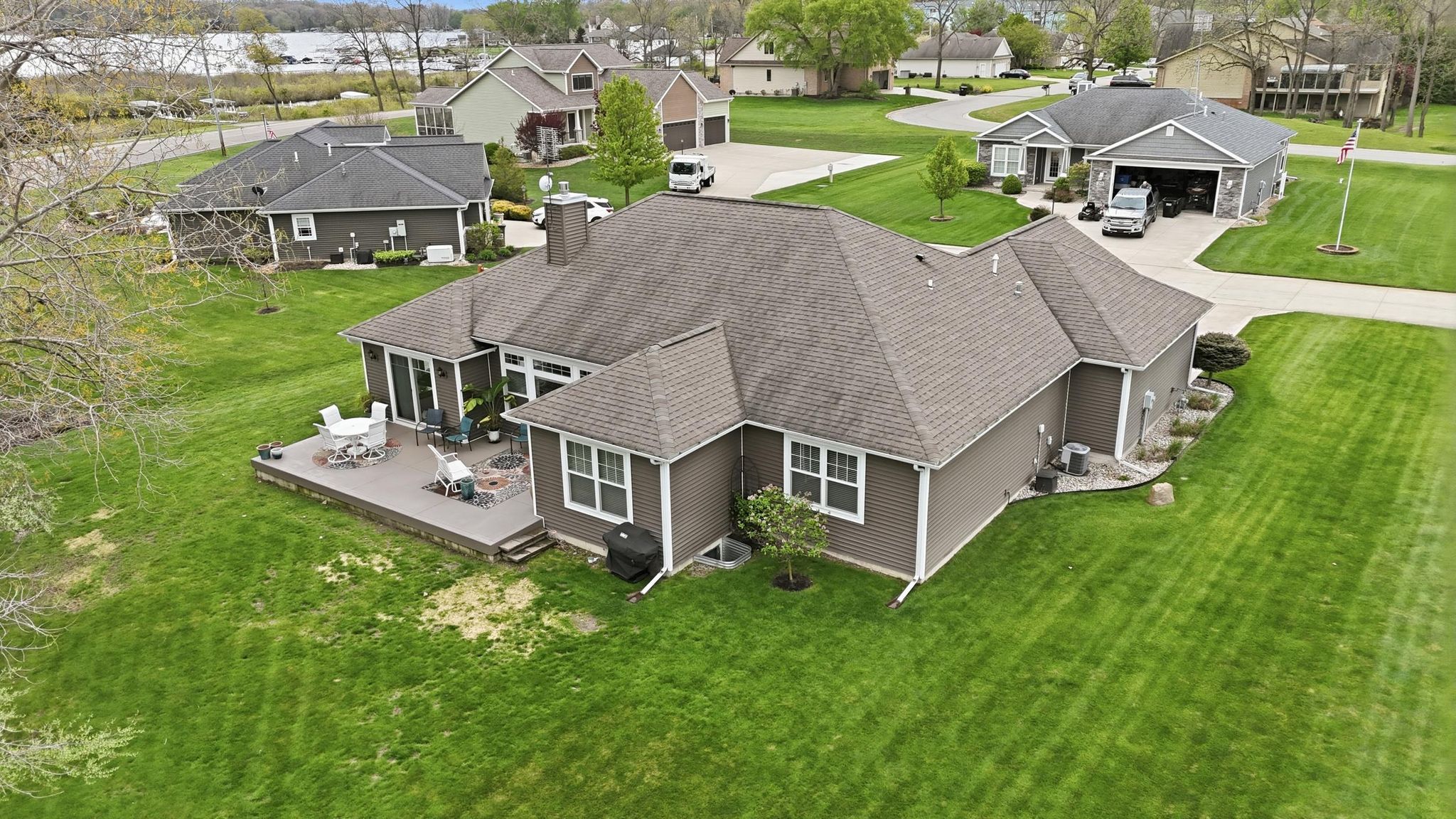 Image of 15 LN 342 Lake James
