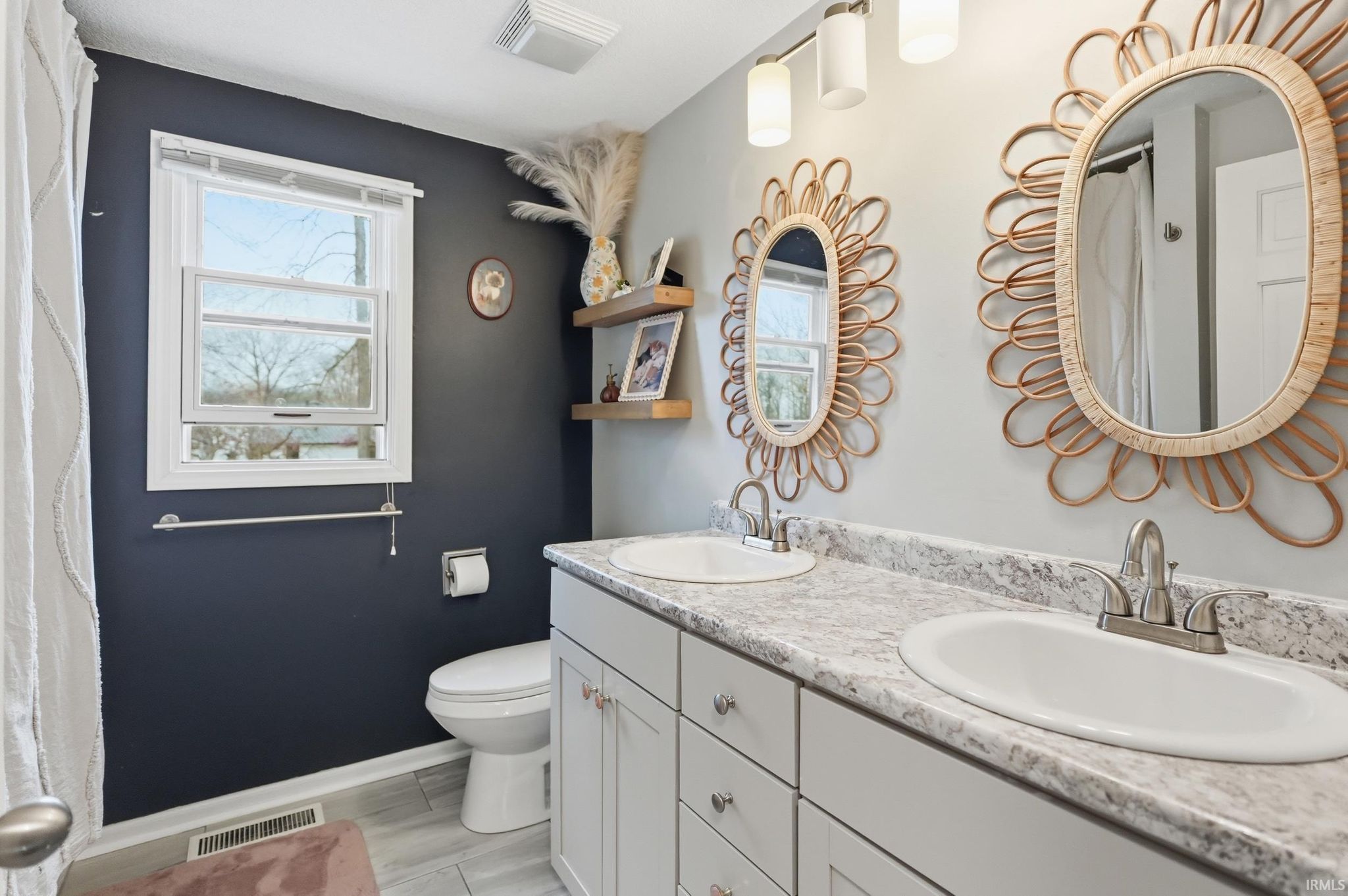 Image of 10915 Spring Oak Road