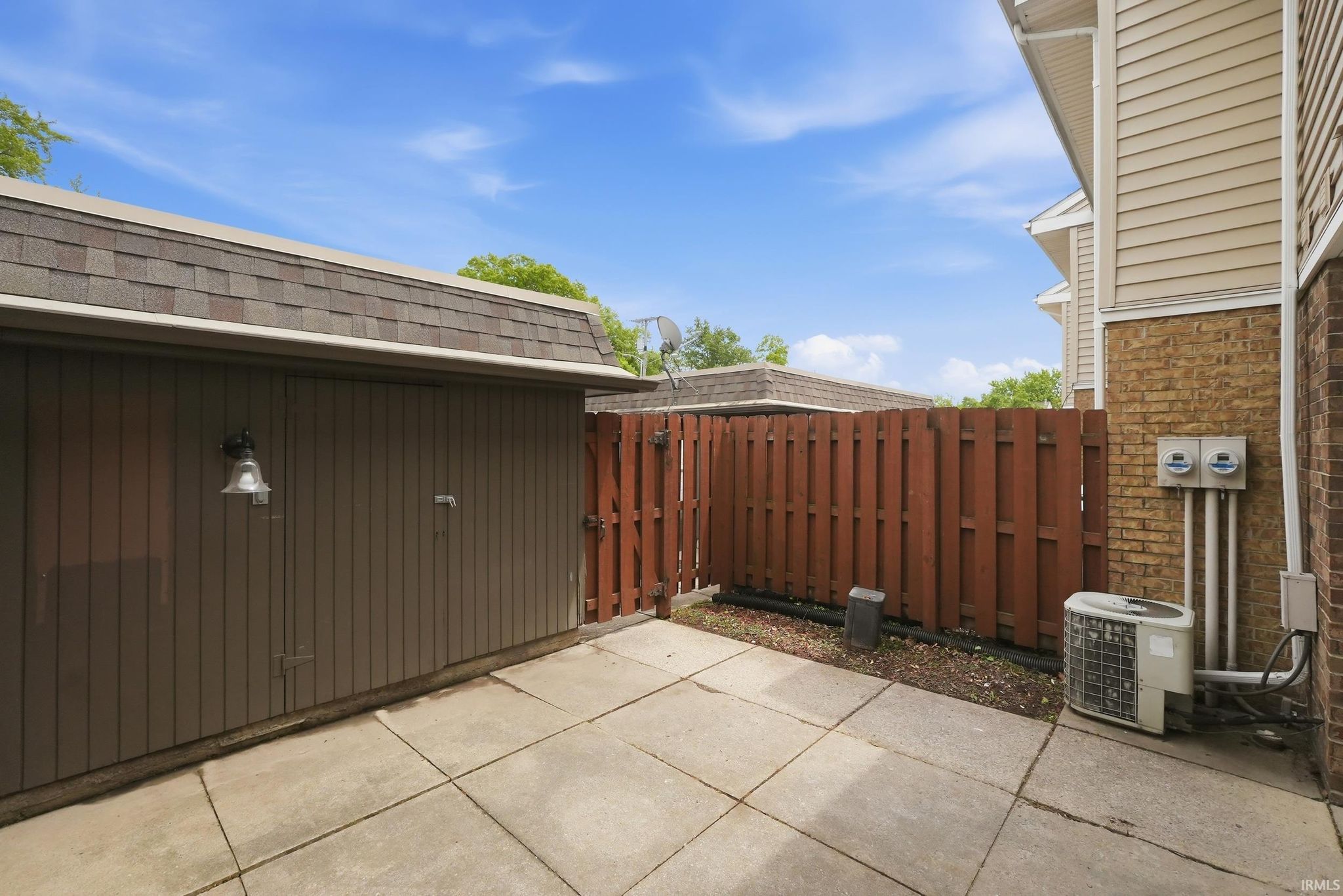 Image of 5675 S Wayne Avenue