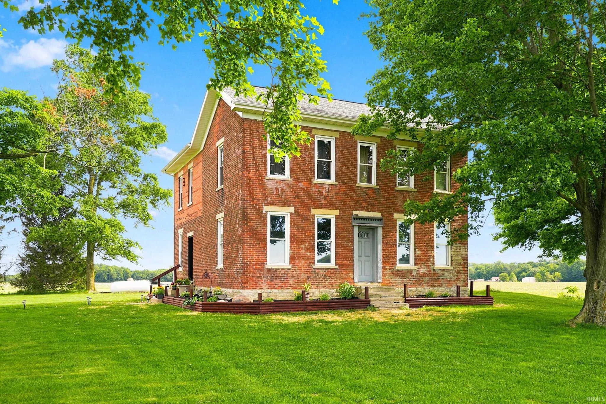 4176 E 400 Road 4176 E 400 Road