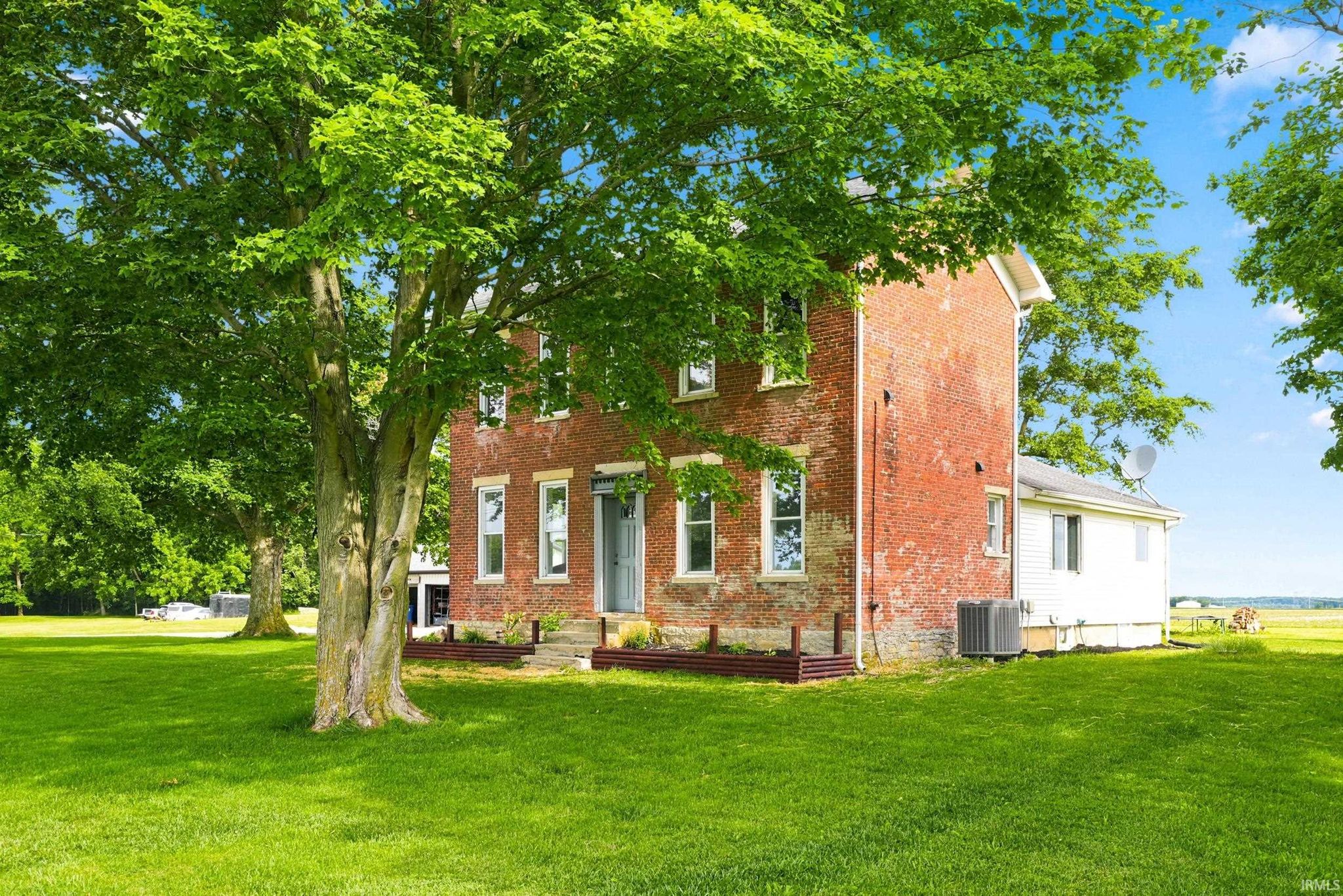Image of 4176 E 400 Road