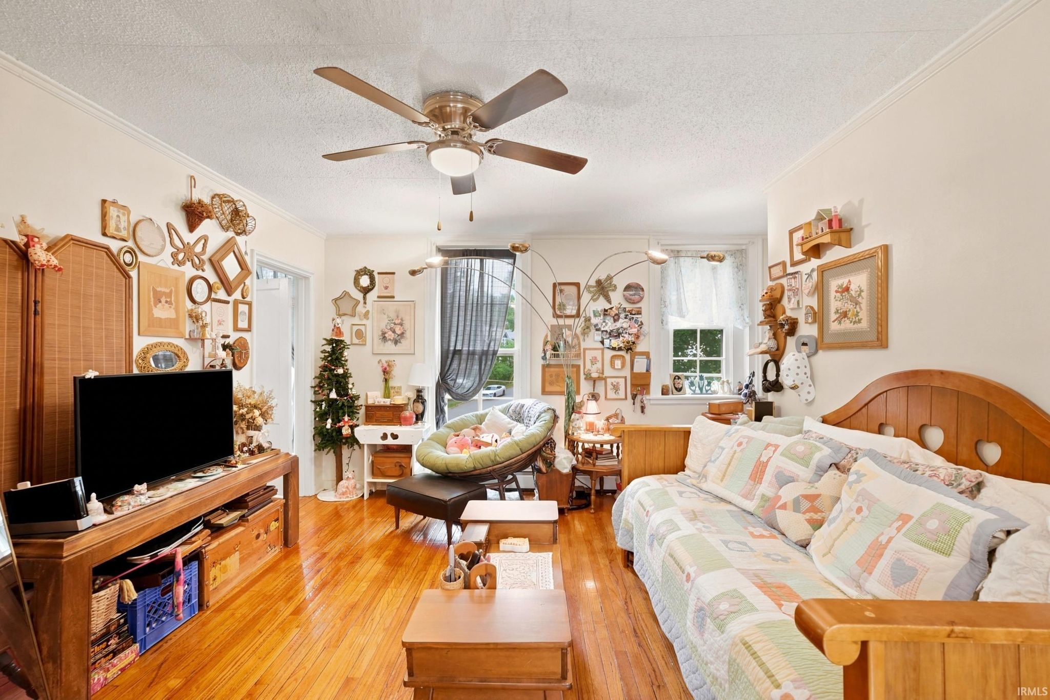 Image of 1004 Delaware Avenue