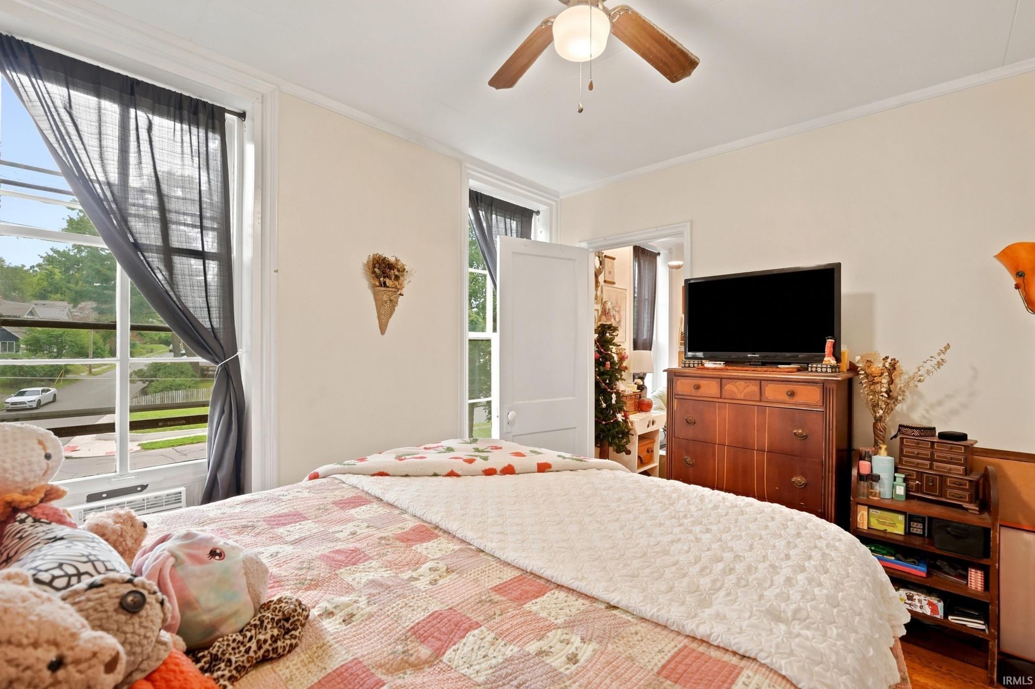 Image of 1004 Delaware Avenue