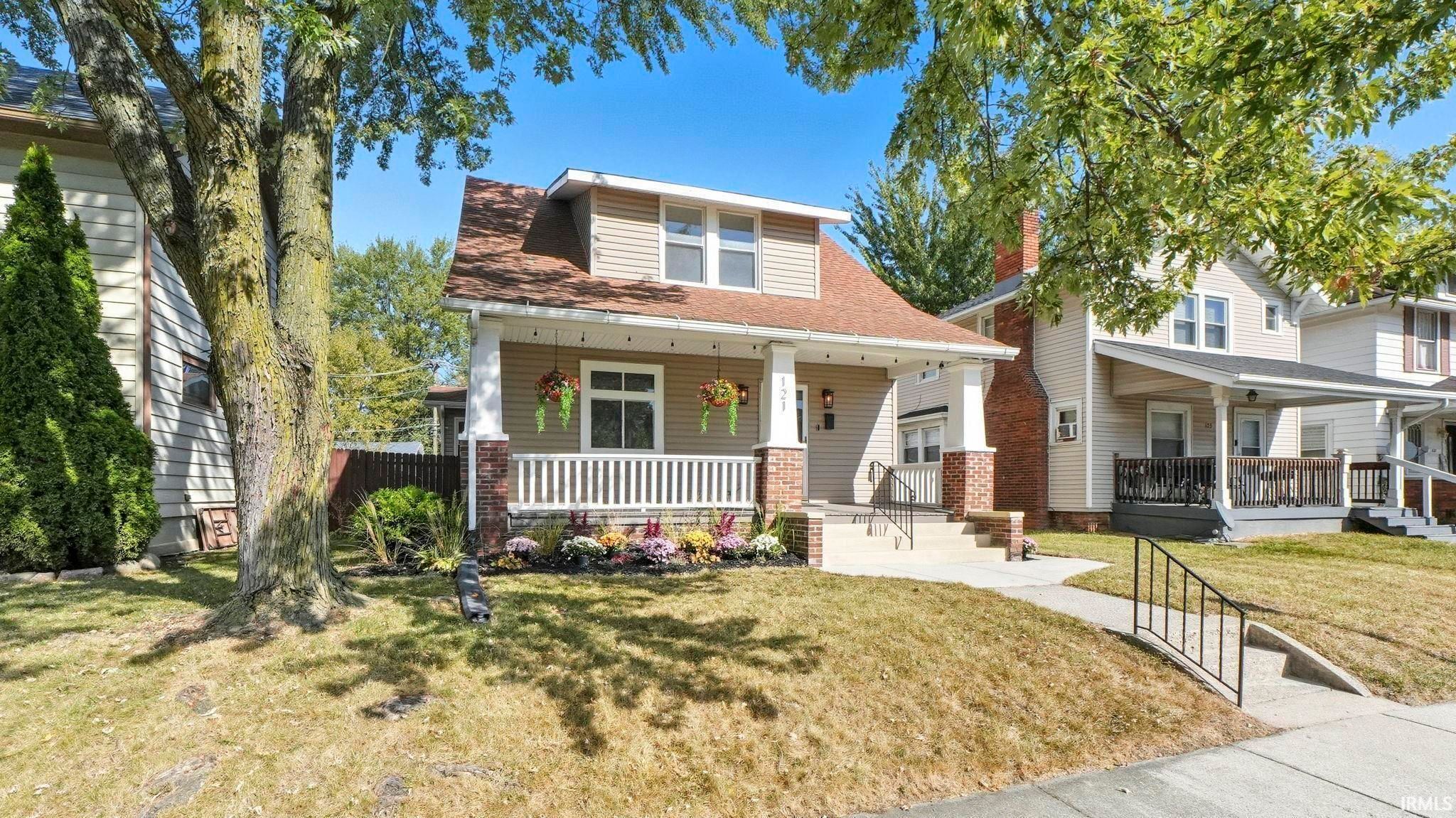 121 E Branning Avenue 121 E Branning Avenue