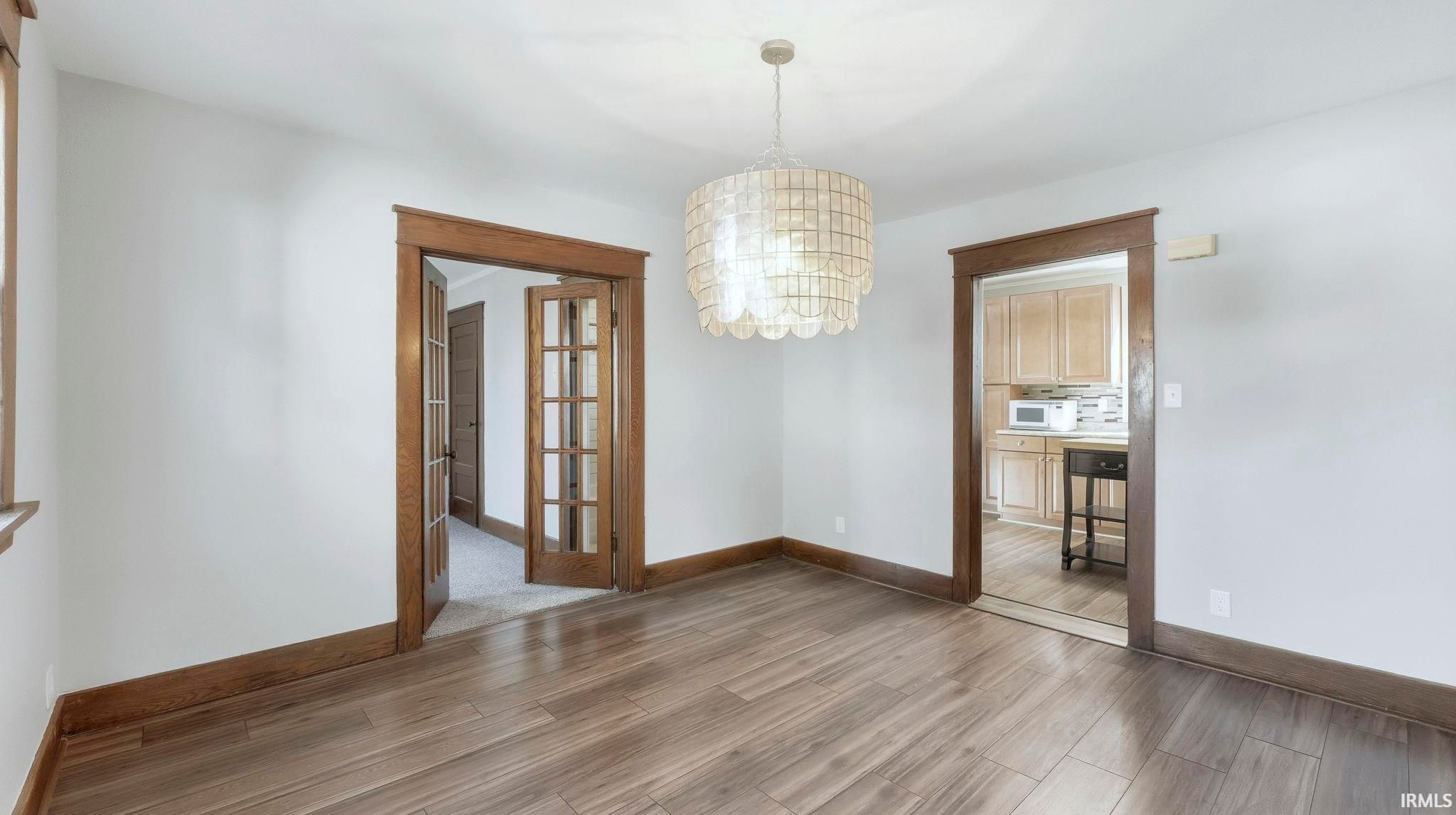 Image of 121 E Branning Avenue