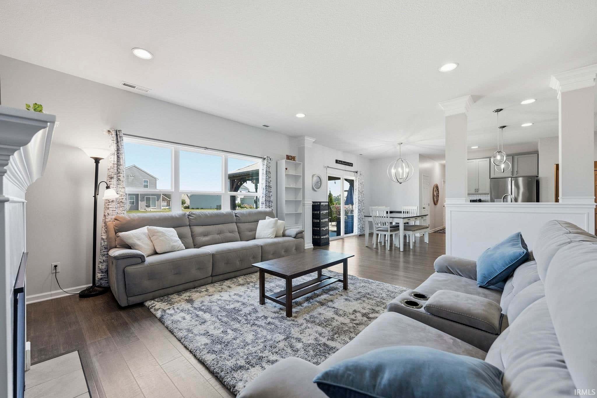 Image of 956 Meravi Cove