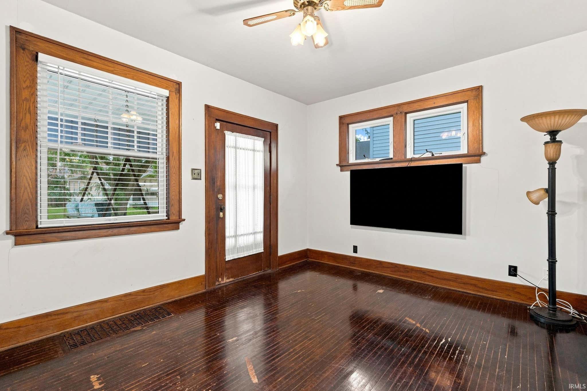 Image of 2021 Oakland Street