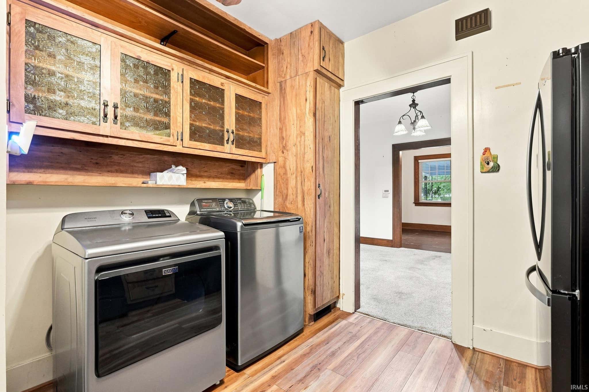 Image of 2021 Oakland Street