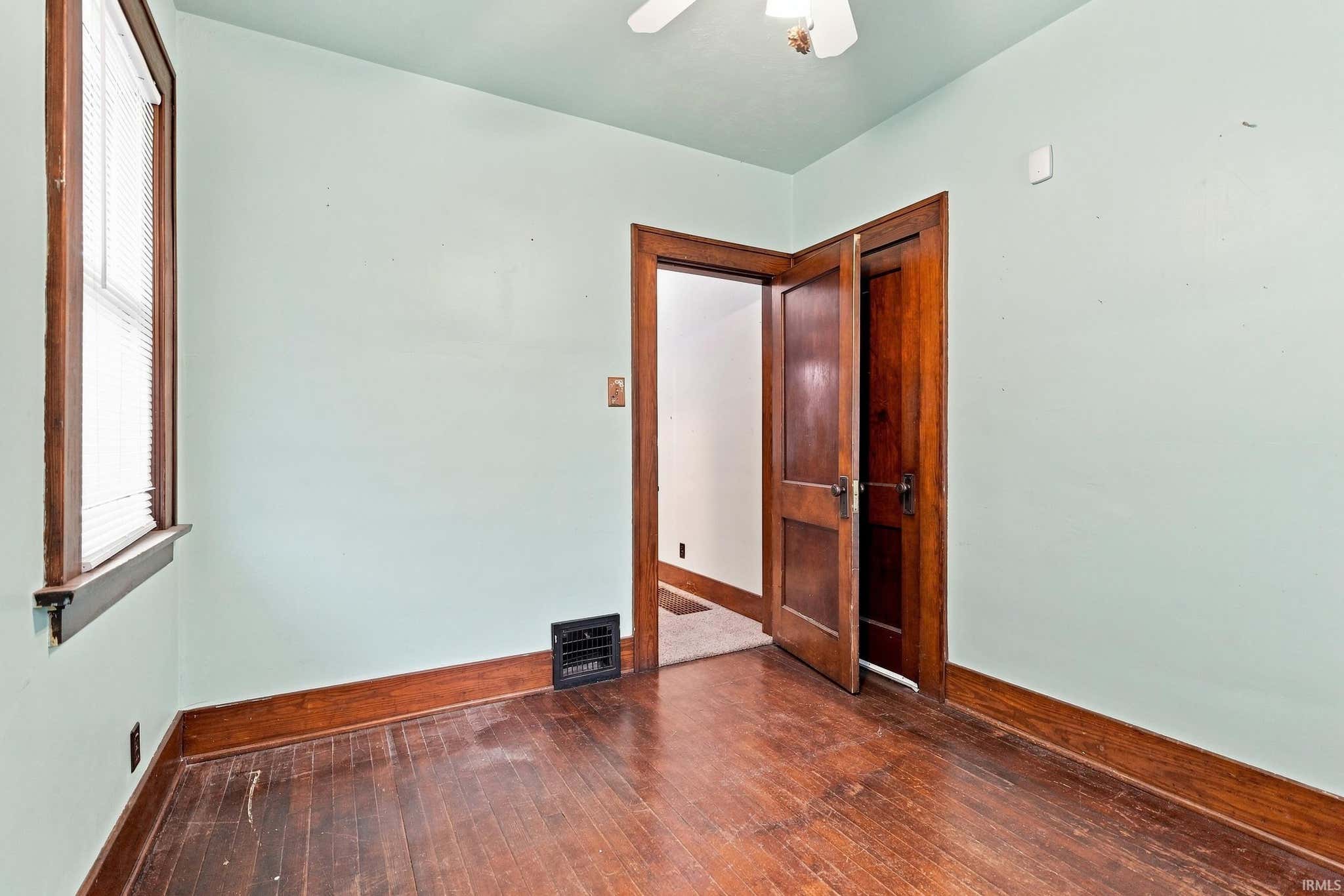 Image of 2021 Oakland Street