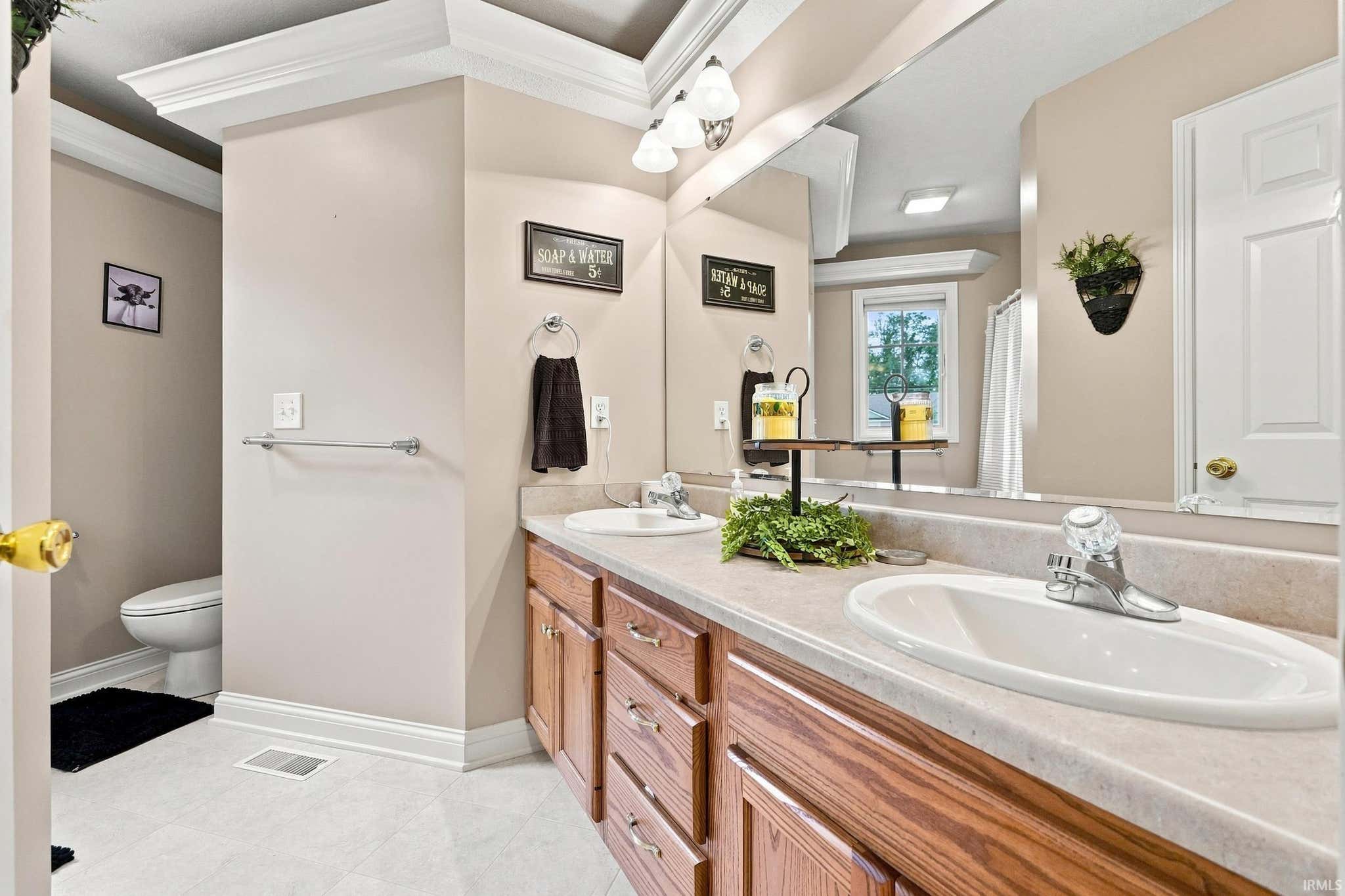 Image of 15905 Lebaron Lane