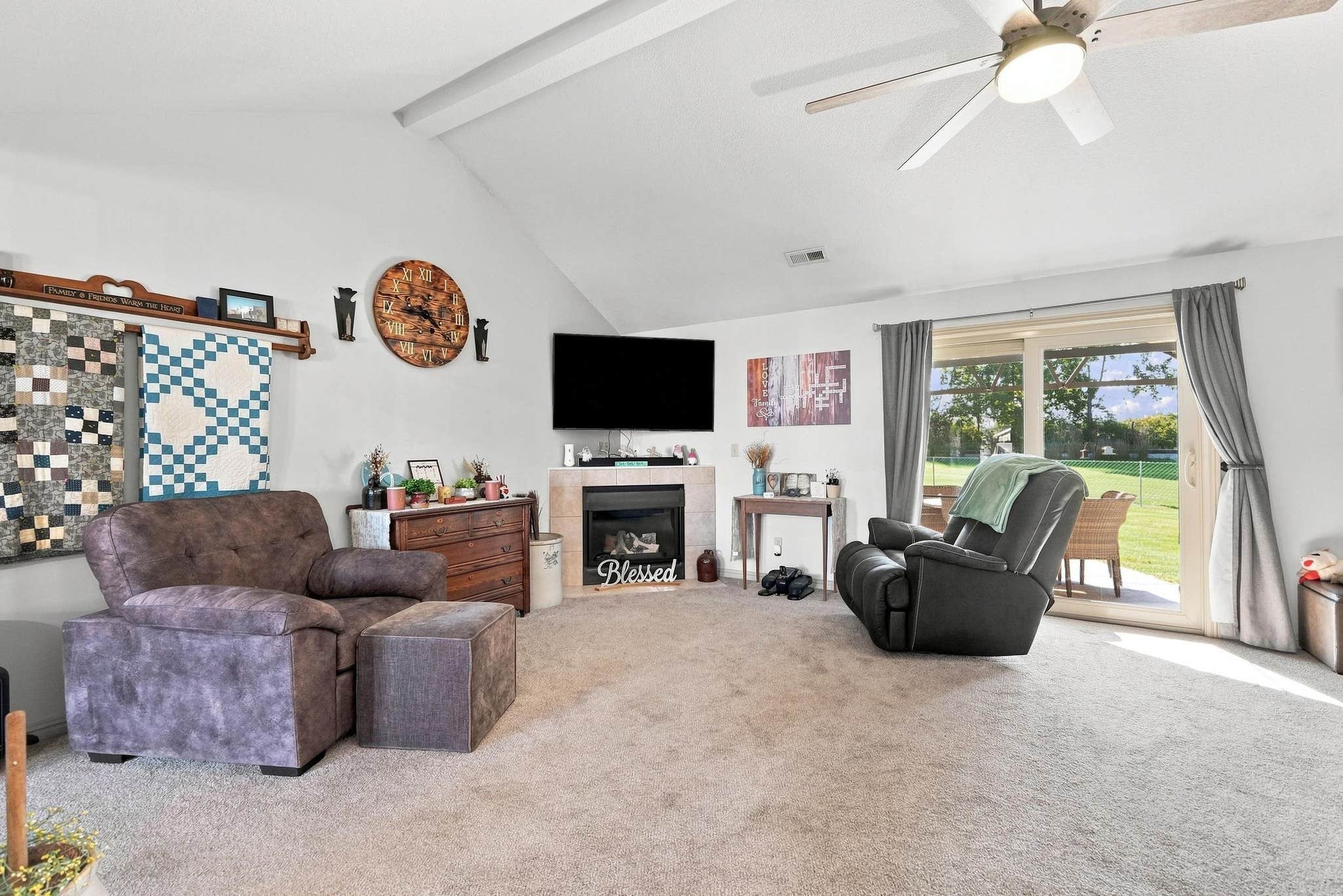 Image of 306 Sunstar Drive