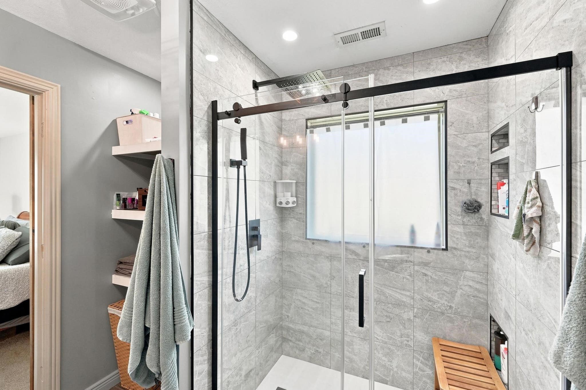 Image of 306 Sunstar Drive