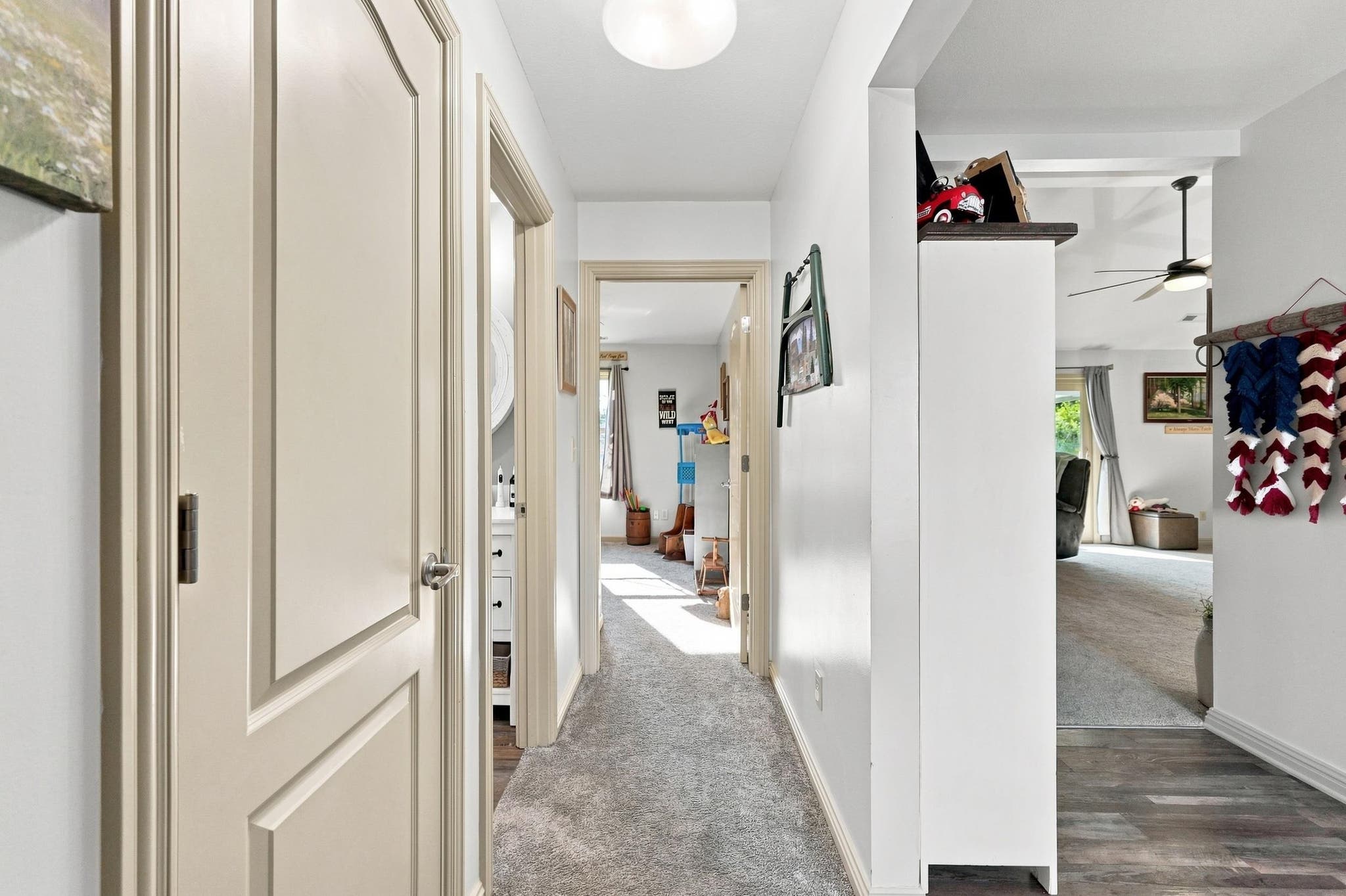 Image of 306 Sunstar Drive