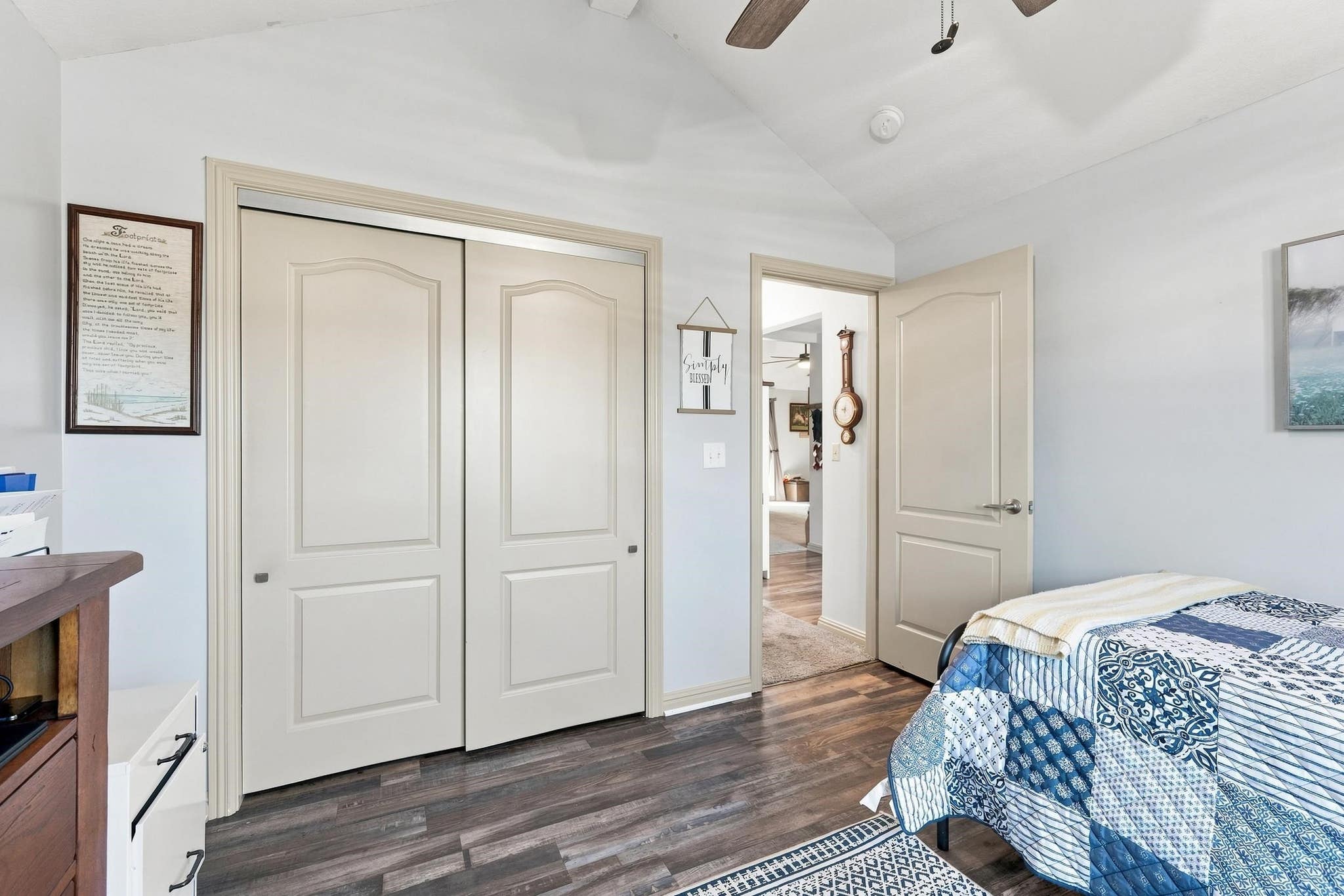 Image of 306 Sunstar Drive