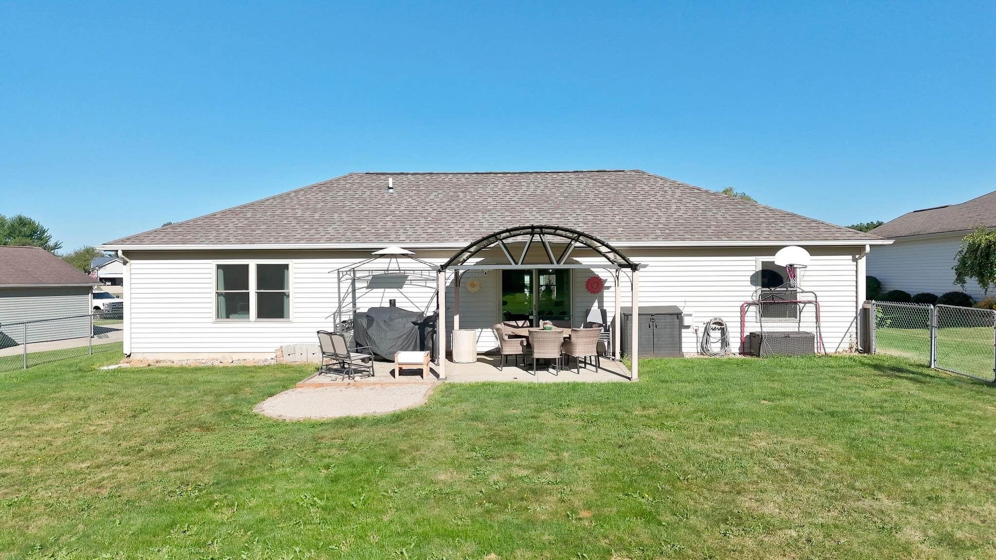 Image of 306 Sunstar Drive