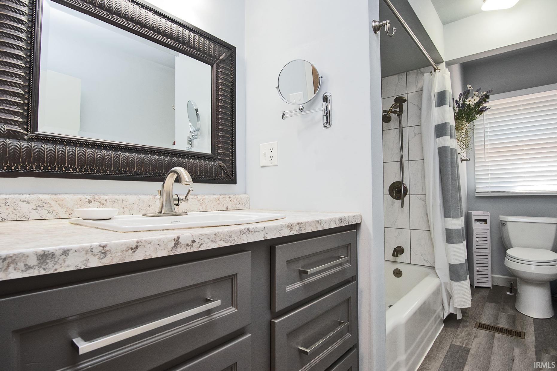 Image of 9615 N Steinbarger Lake Drive