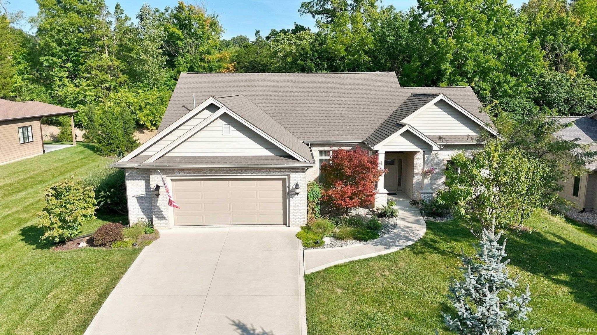 10150 W Woodland Ridge