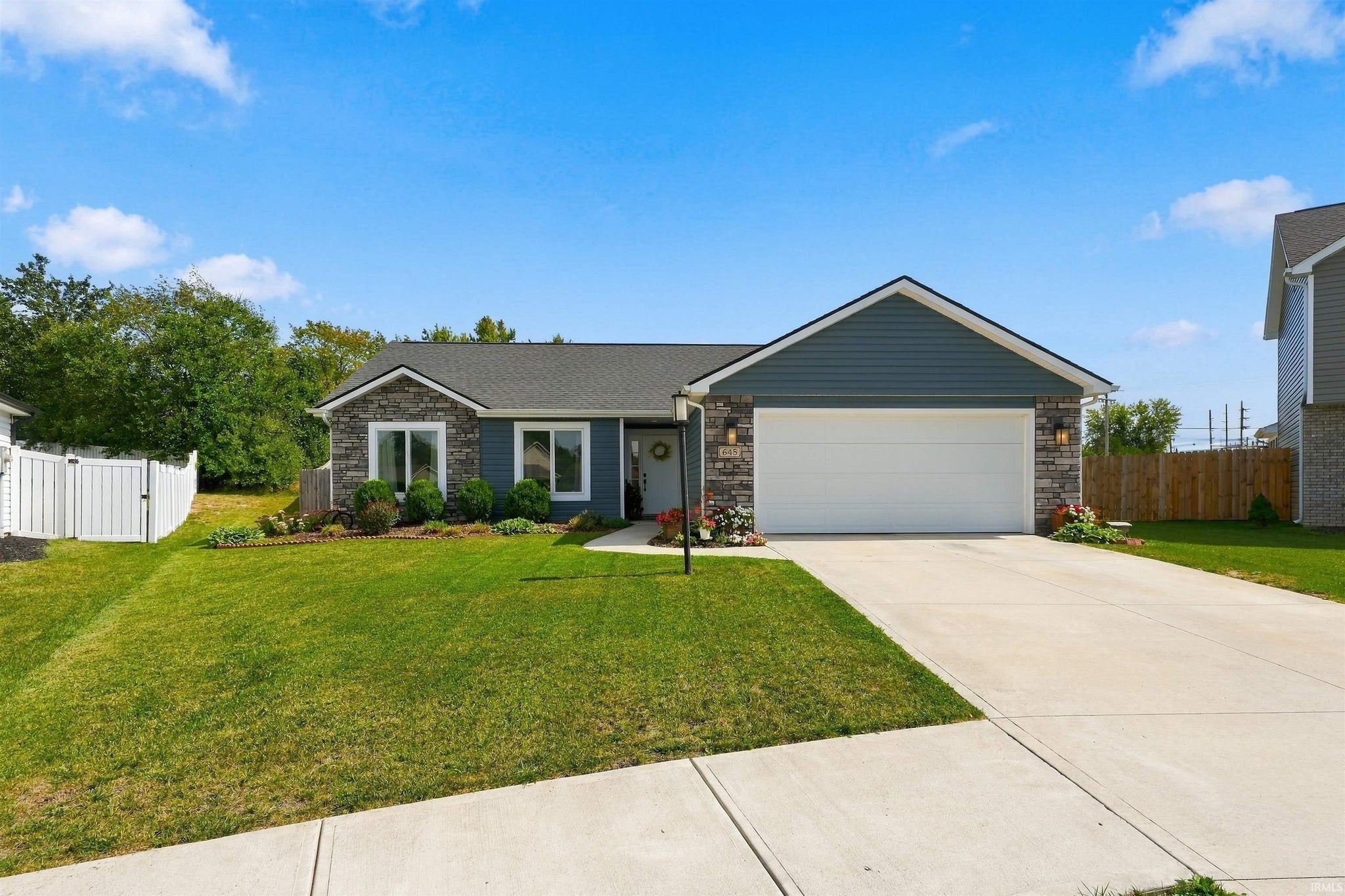 Image of 648 N Long Ridge Road