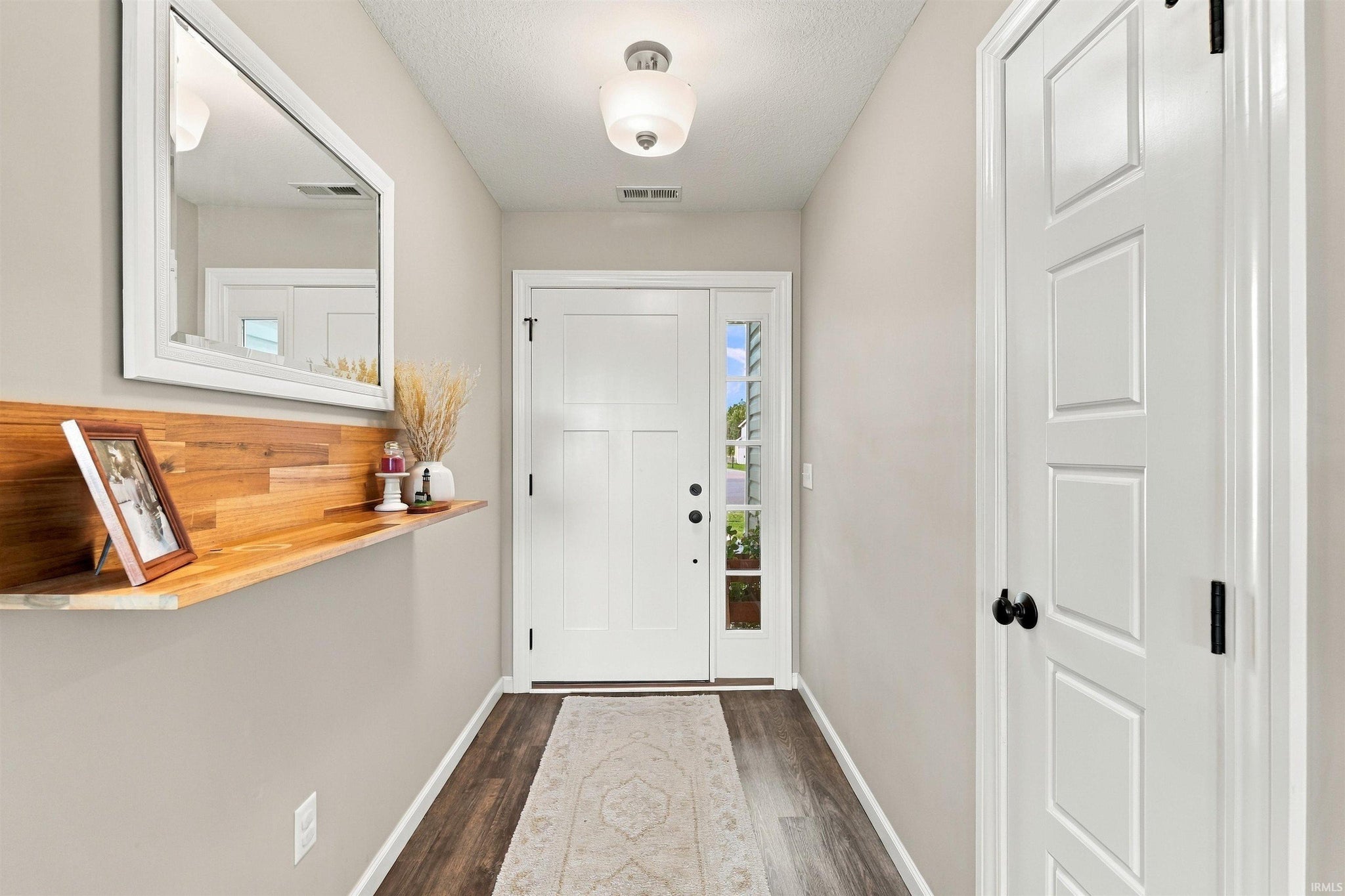 Image of 648 N Long Ridge Road