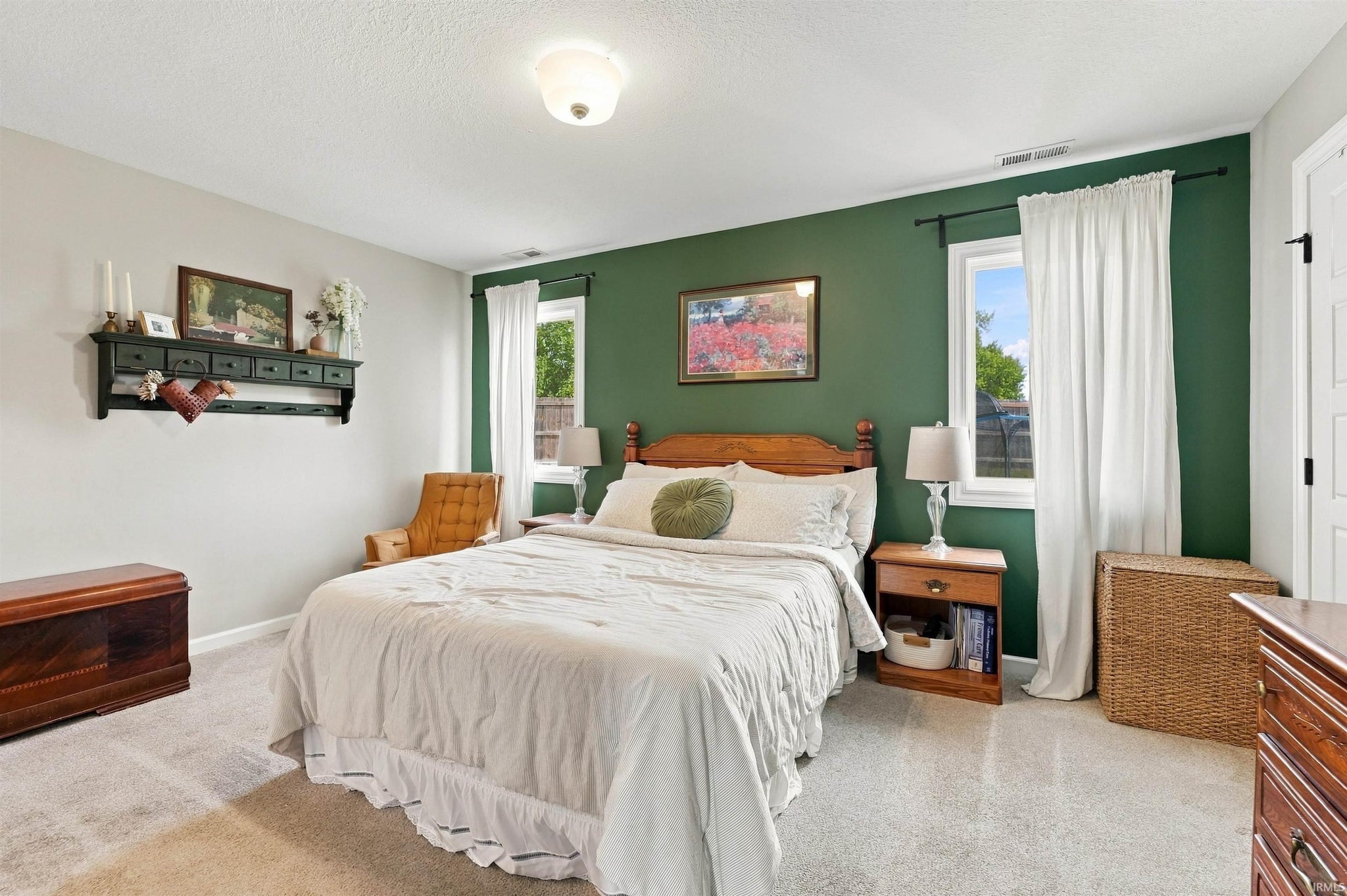 Image of 648 N Long Ridge Road