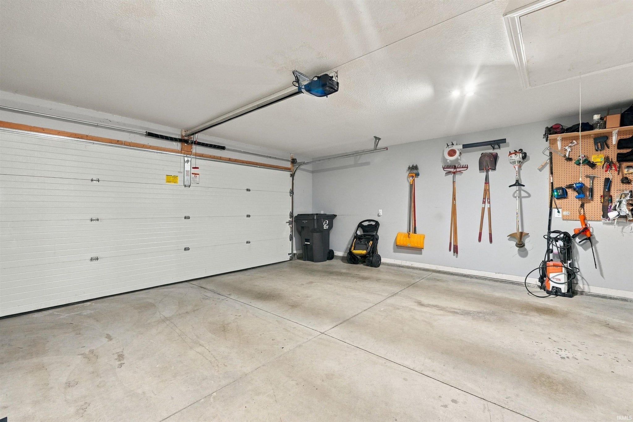 Image of 648 N Long Ridge Road