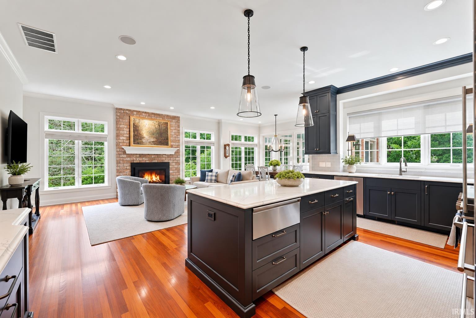 Image of 3815 Cantwell Boulevard