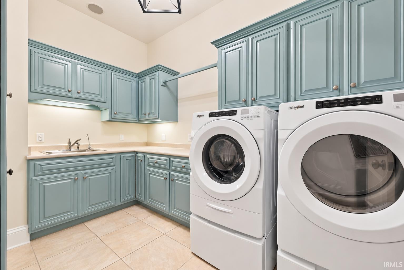 Image of 3815 Cantwell Boulevard