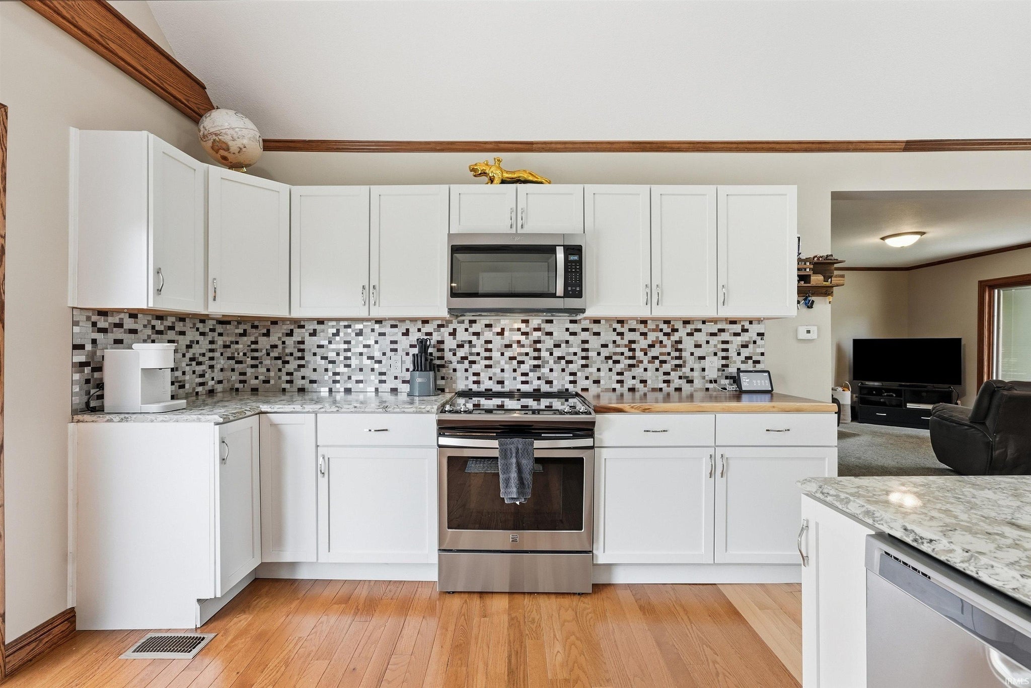 Image of 103 S Indiana Avenue
