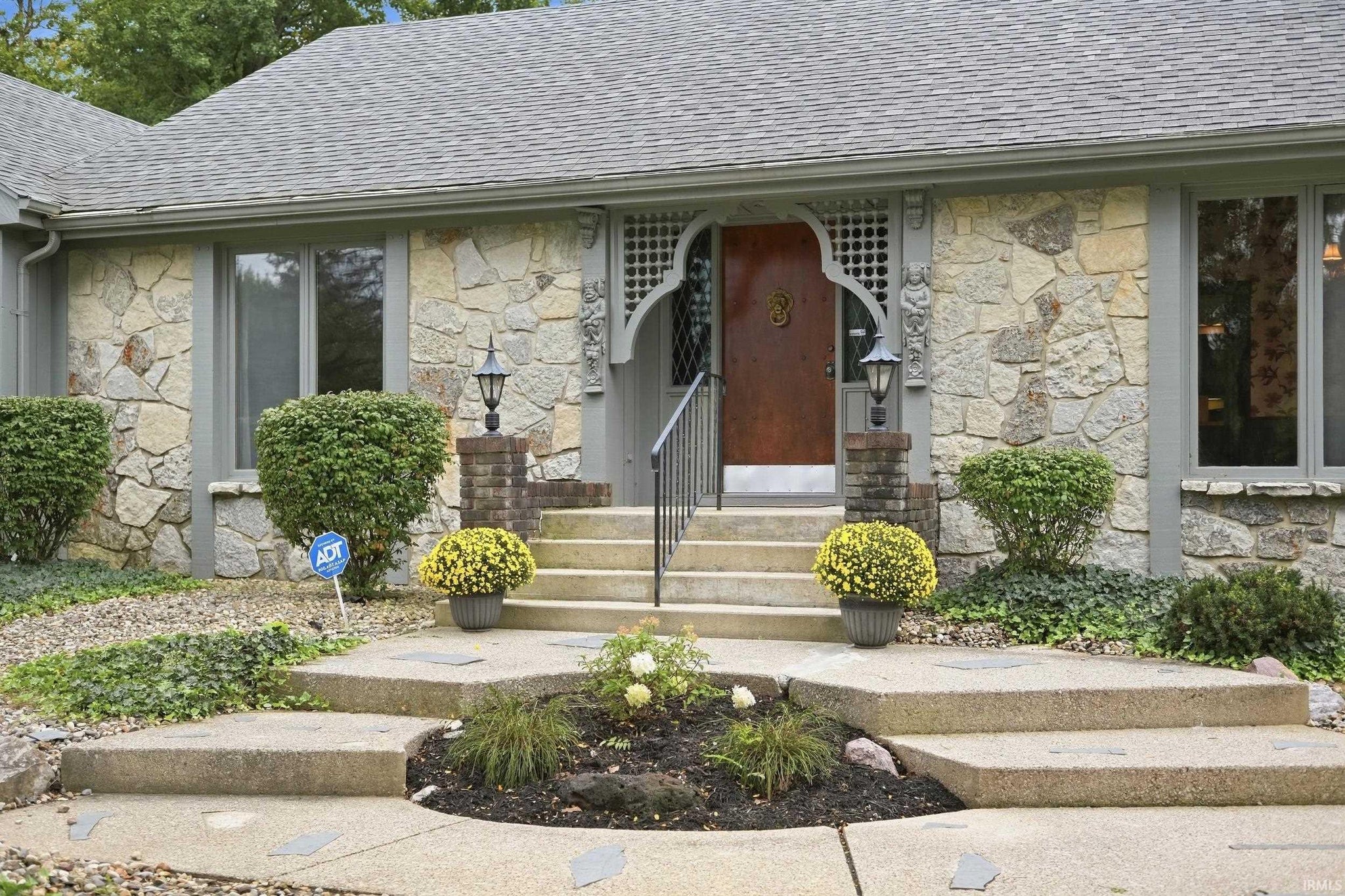 Image of 7003 Balmoral Drive