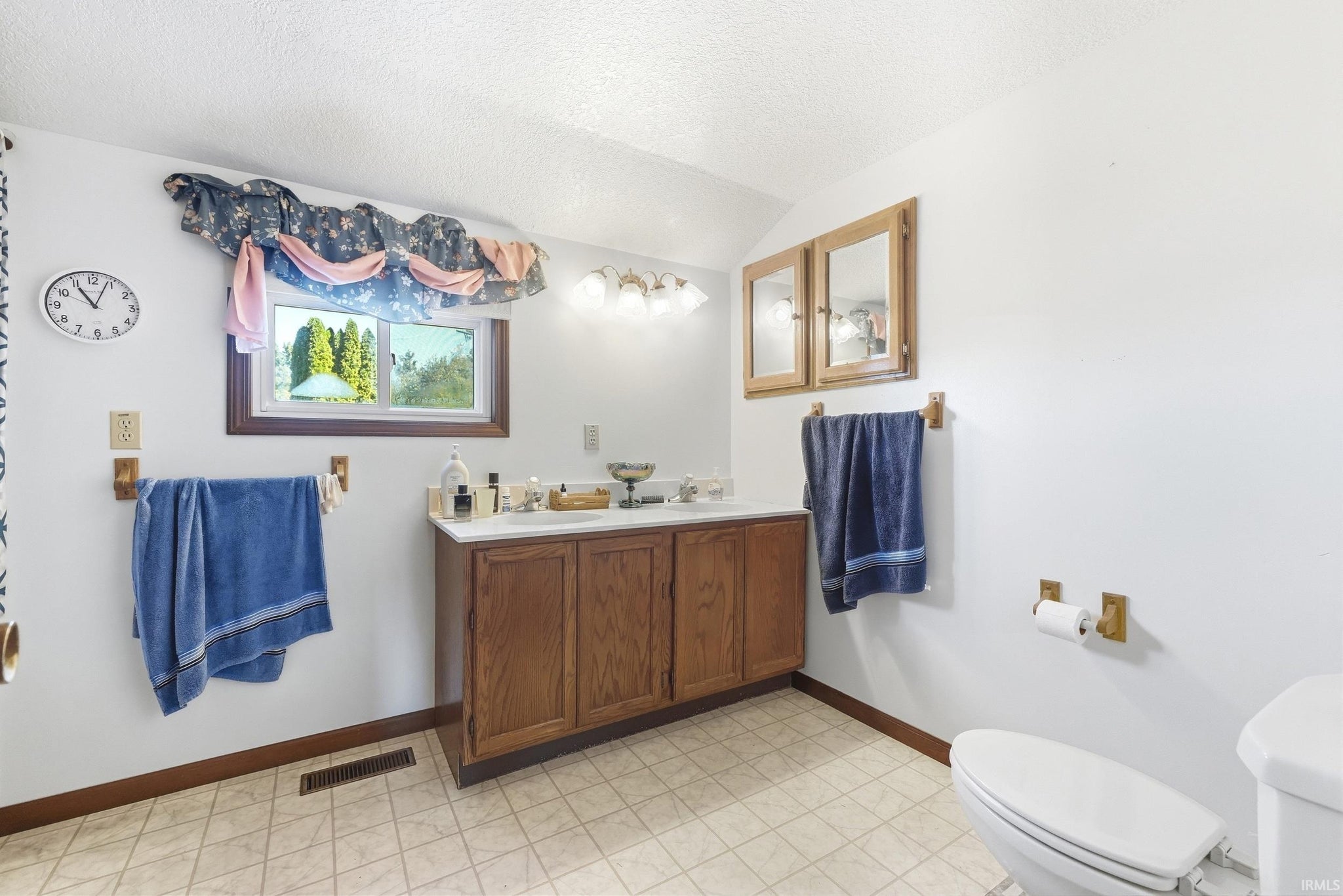 Image of 18510 Griffin Road